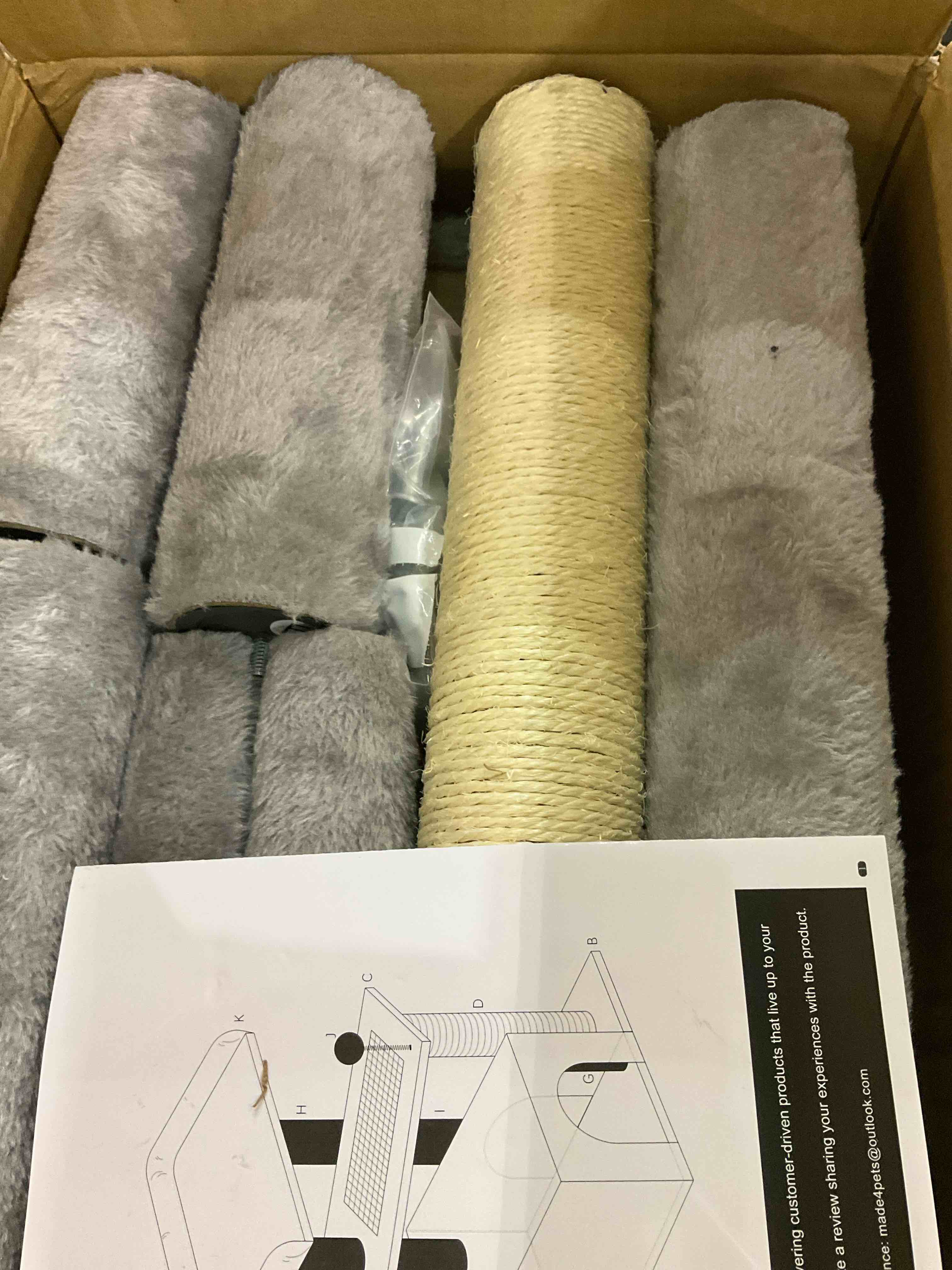 https://s3.amazonaws.com/lotting-images-prod/BargainHunt/EXS01194848_1709303356089.jpeg