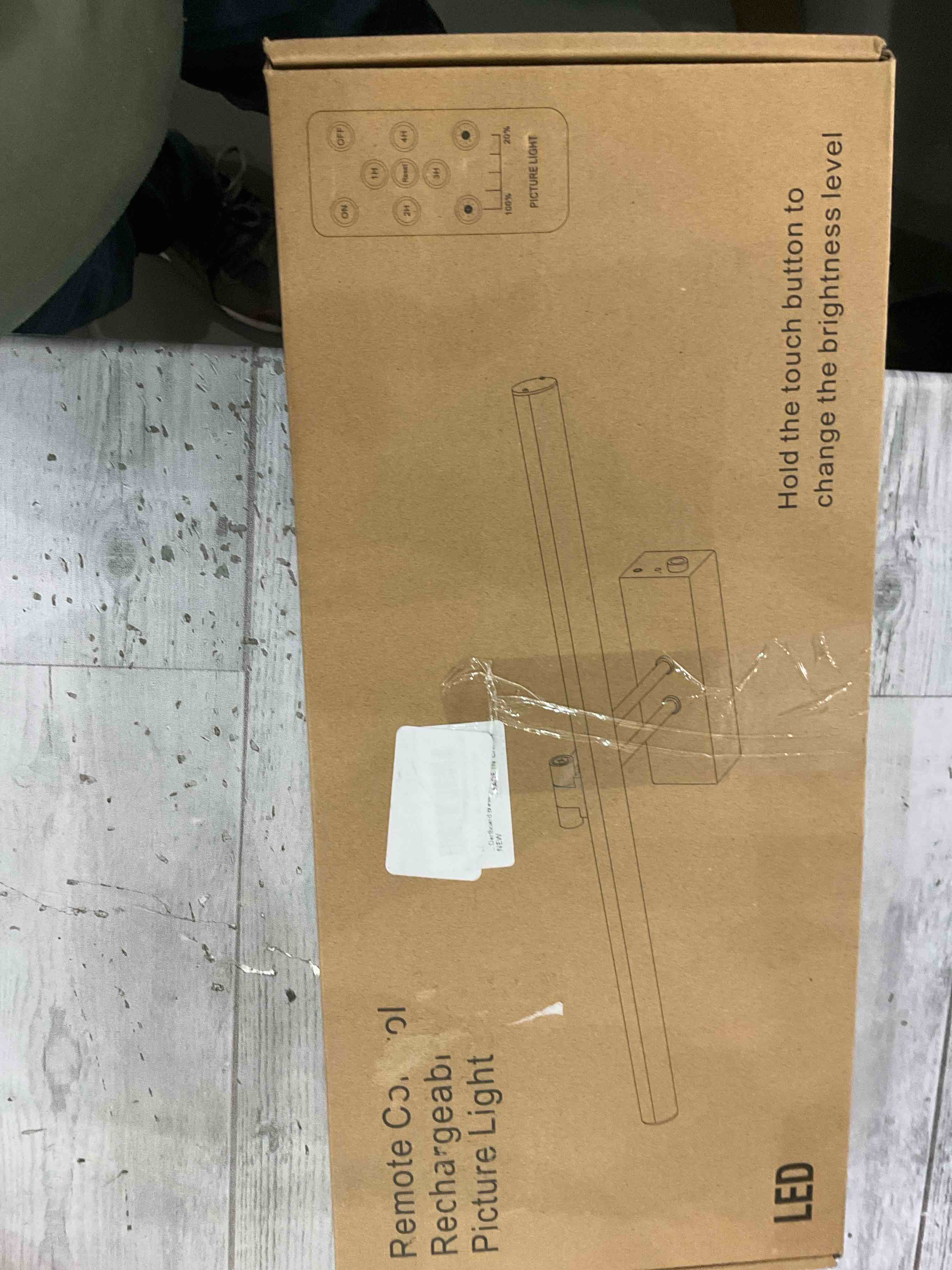 https://s3.amazonaws.com/lotting-images-prod/BargainHunt/EXS01194935_1709560319610.jpeg