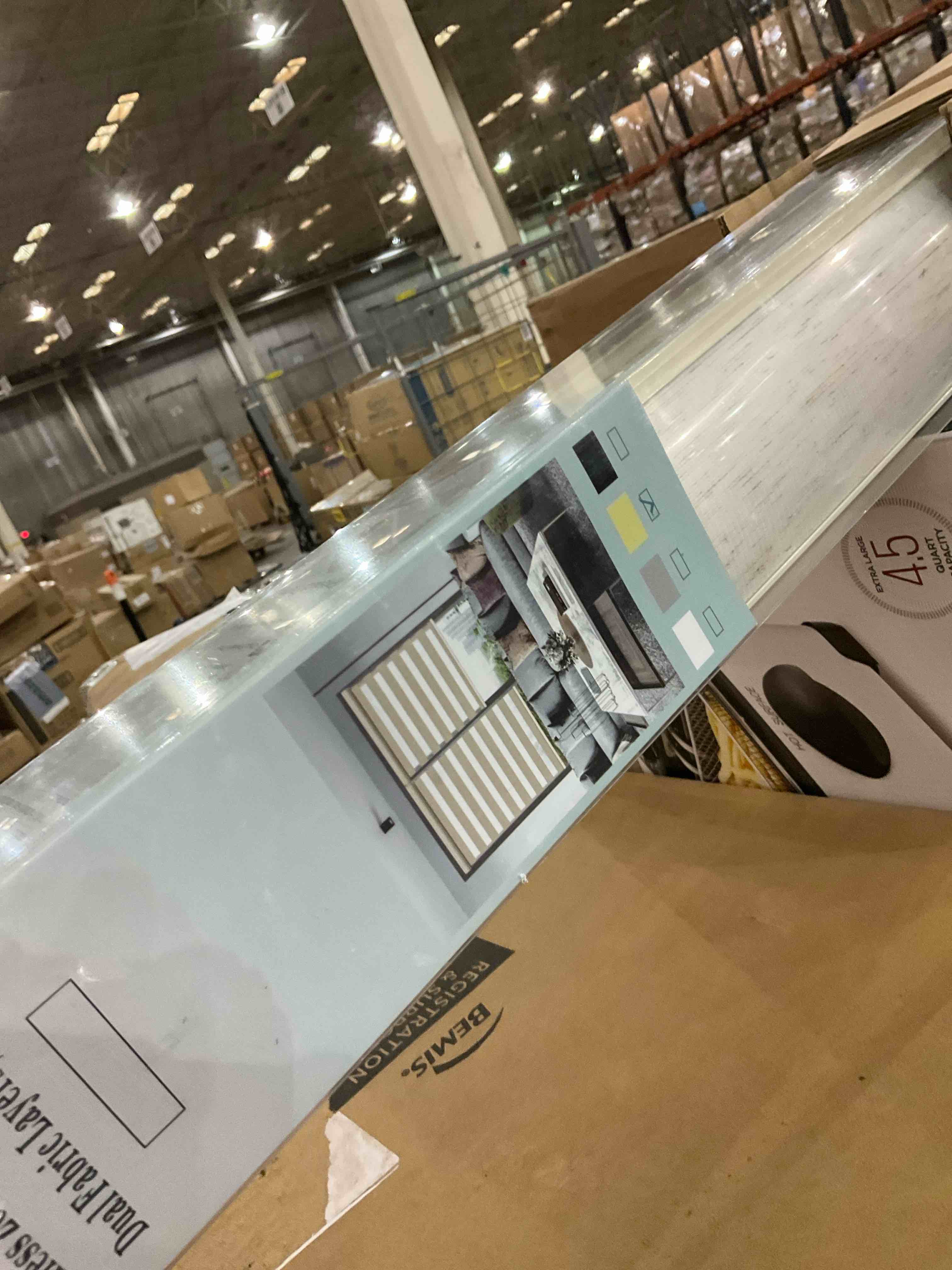 https://s3.amazonaws.com/lotting-images-prod/BargainHunt/EXS01195008_1709559923184.jpeg