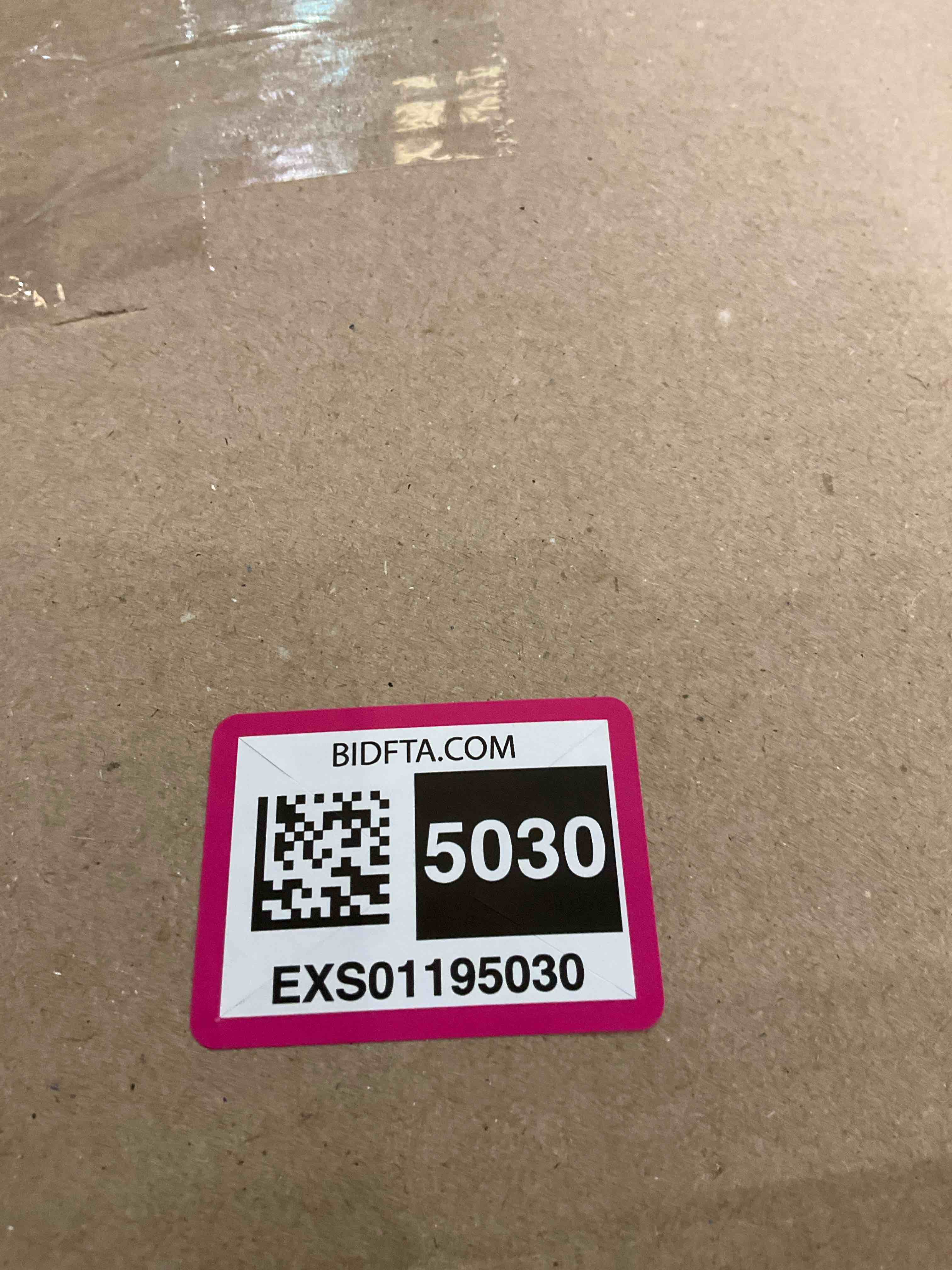 https://s3.amazonaws.com/lotting-images-prod/BargainHunt/EXS01195030_1709564995970.jpeg