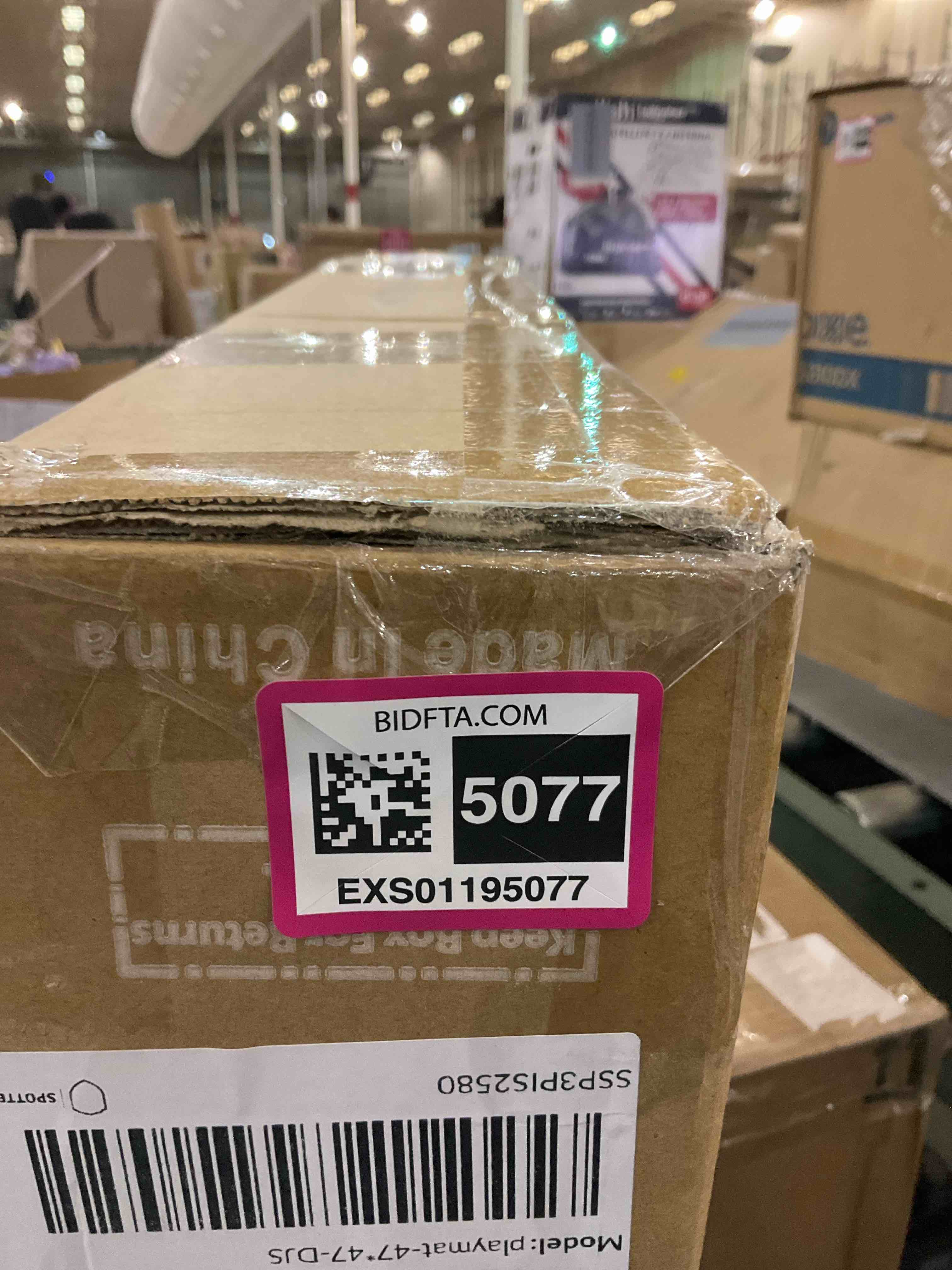 https://s3.amazonaws.com/lotting-images-prod/BargainHunt/EXS01195077_1709576698126.jpeg