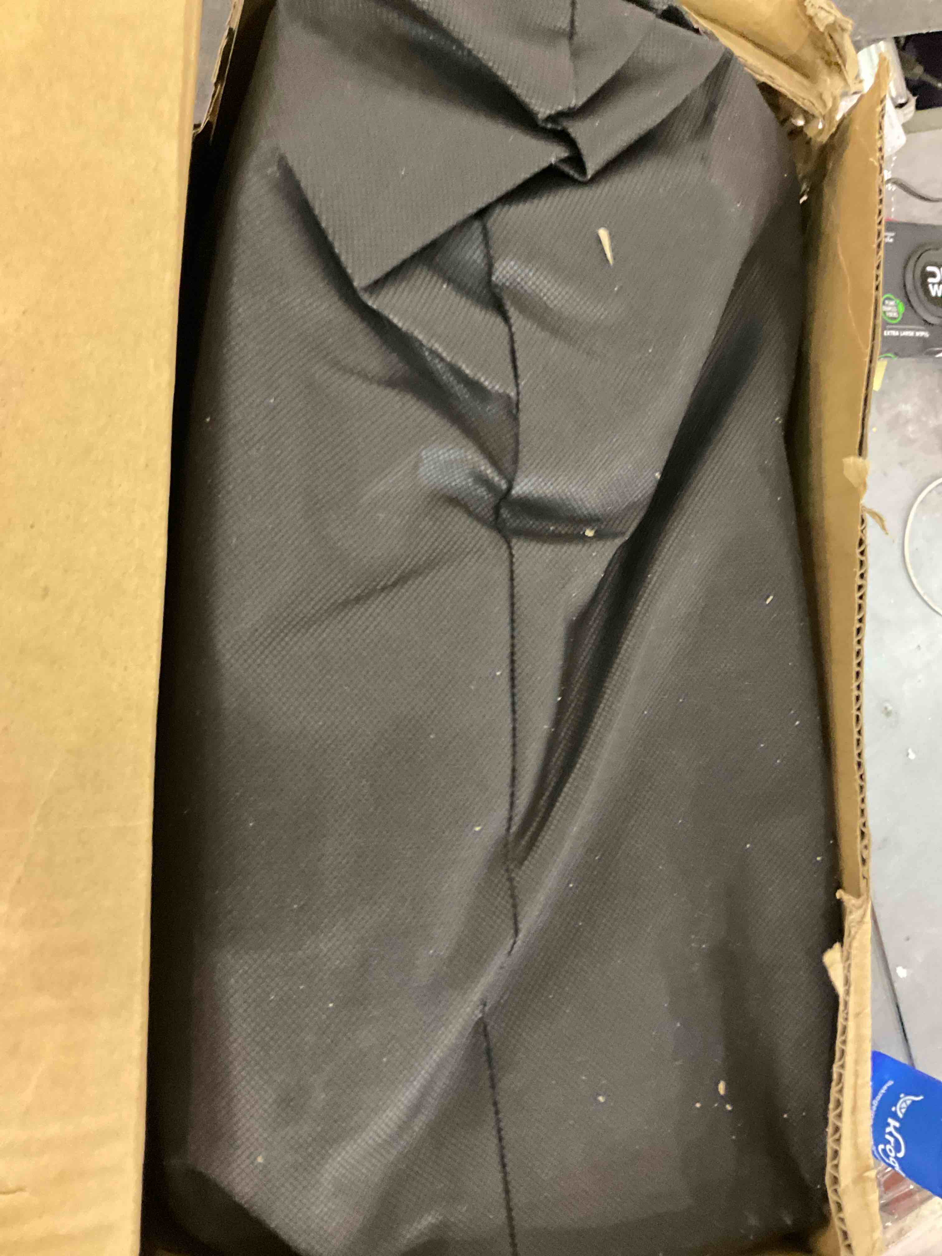 https://s3.amazonaws.com/lotting-images-prod/BargainHunt/EXS01195260_1712666621039.jpeg
