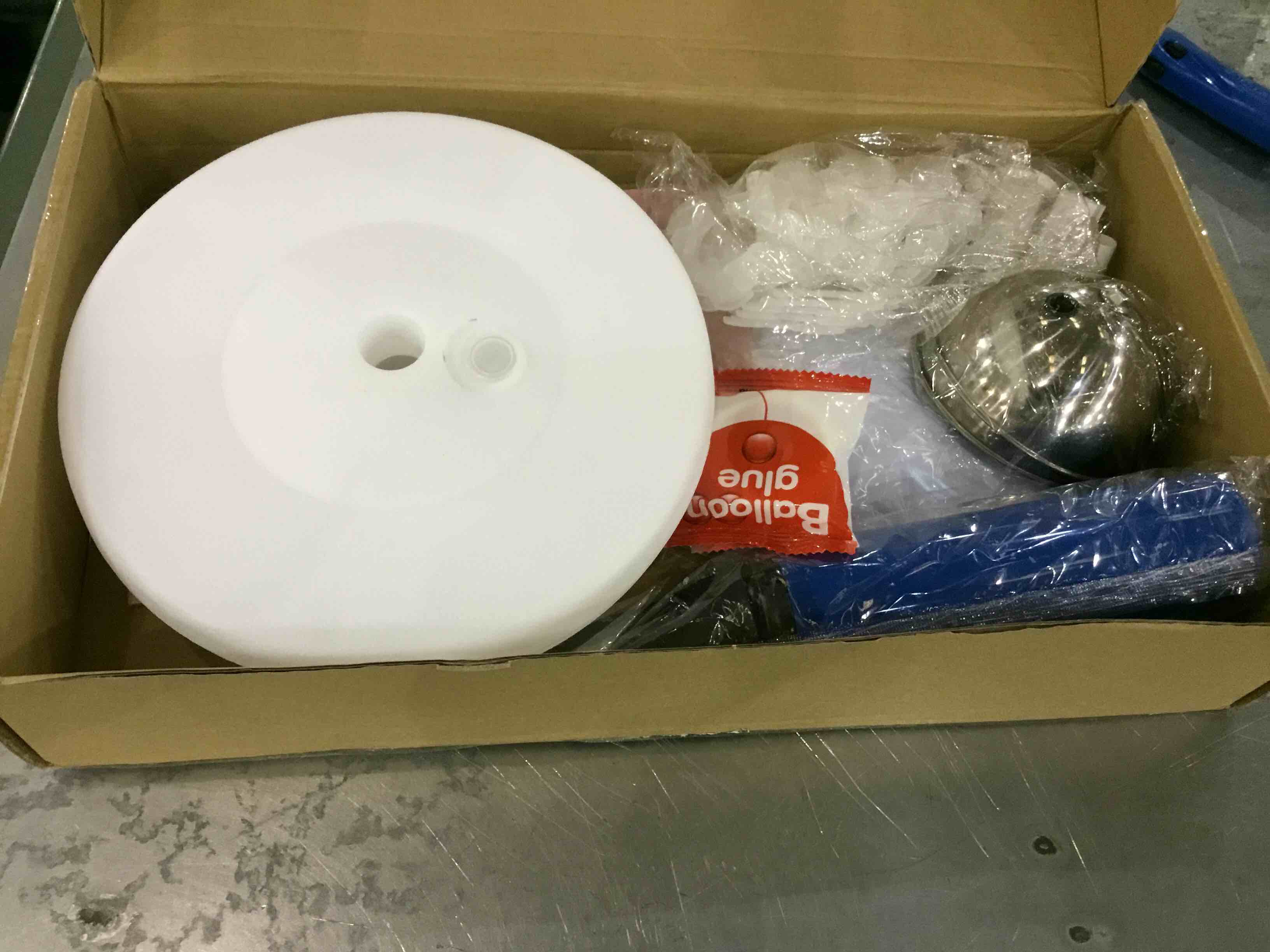 https://s3.amazonaws.com/lotting-images-prod/BargainHunt/EXS01195741_1709318226158.jpeg