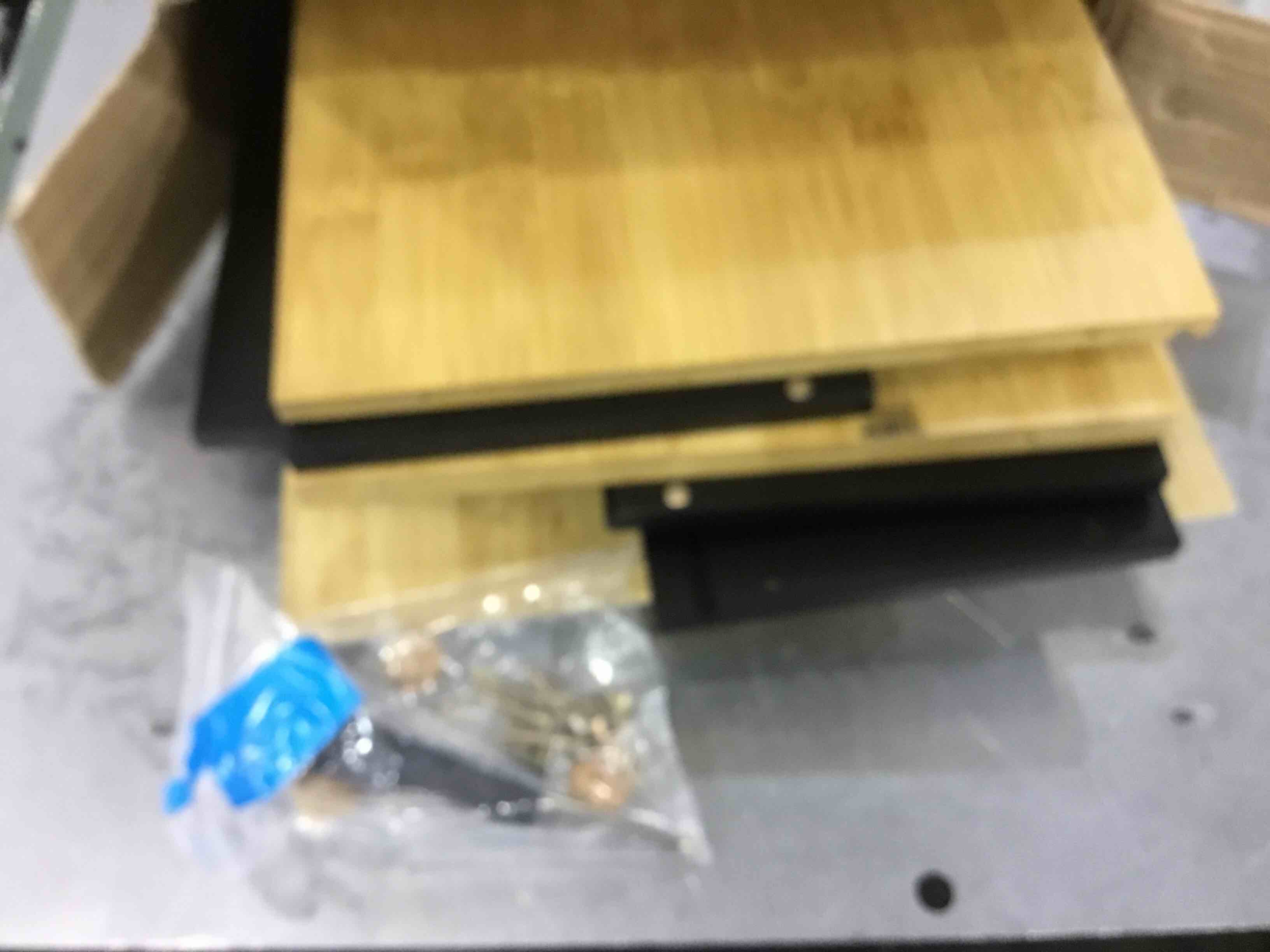https://s3.amazonaws.com/lotting-images-prod/BargainHunt/EXS01195743_1709318414577.jpeg