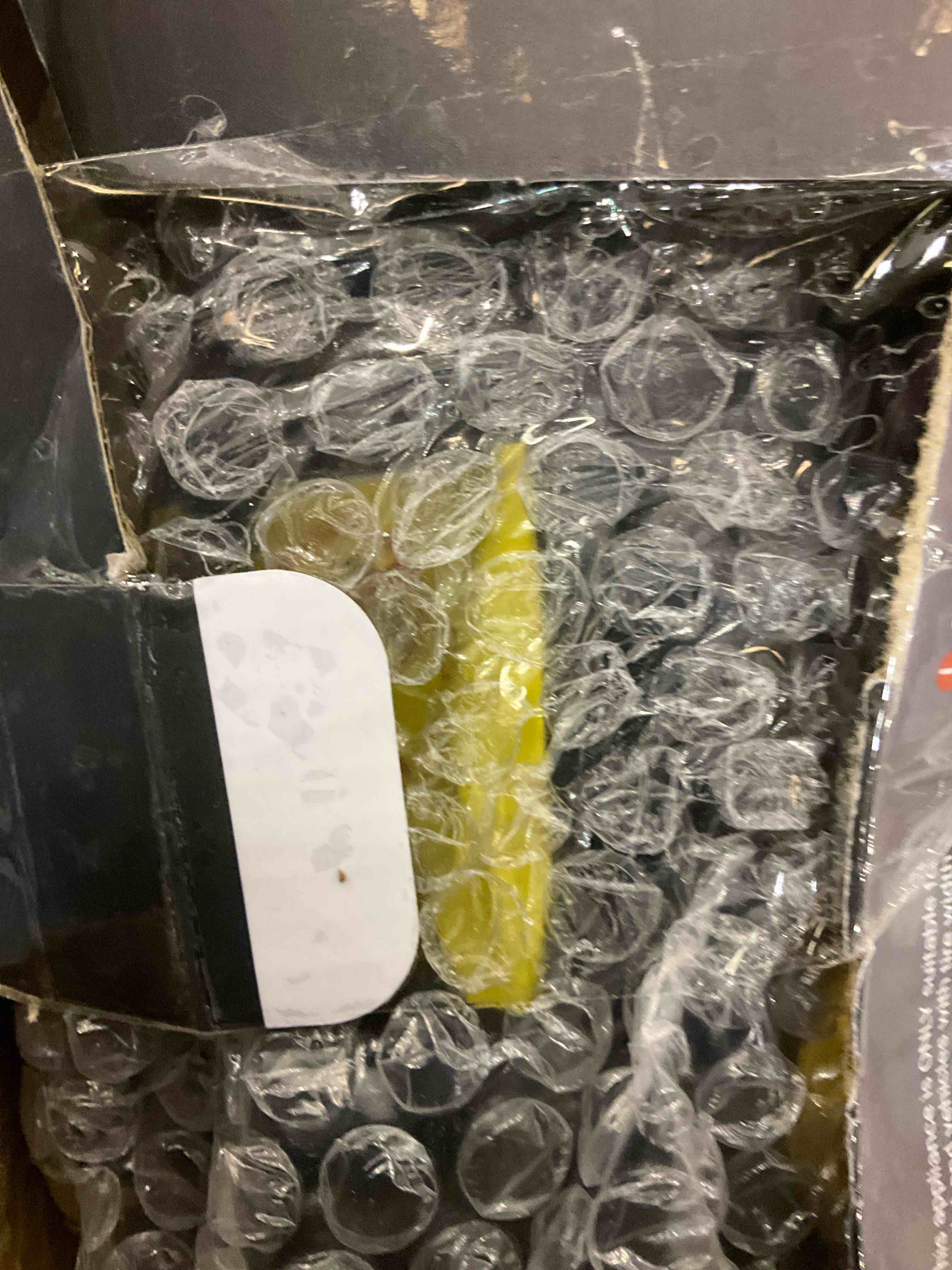 https://s3.amazonaws.com/lotting-images-prod/BargainHunt/EXS01195982_1709654129619.jpeg