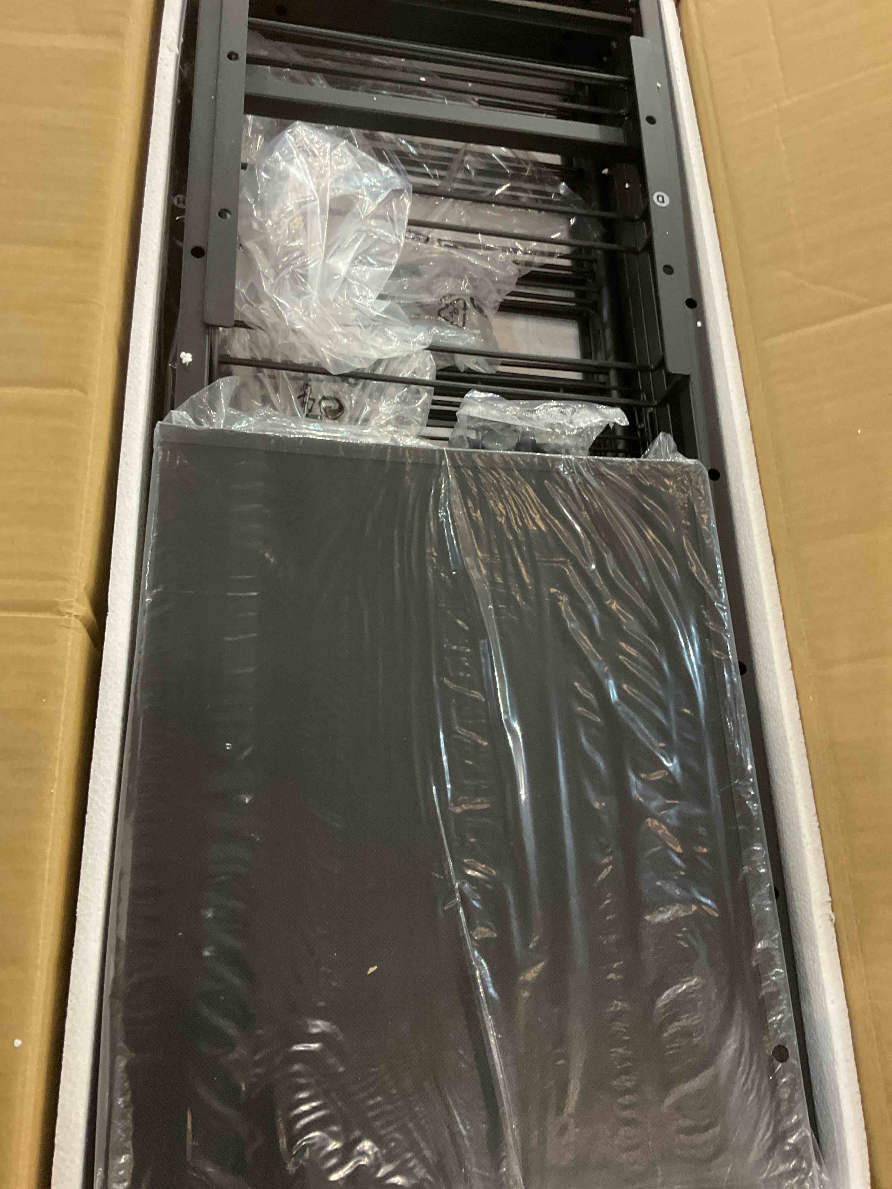 https://s3.amazonaws.com/lotting-images-prod/BargainHunt/EXS01196060_1709213283876.jpeg