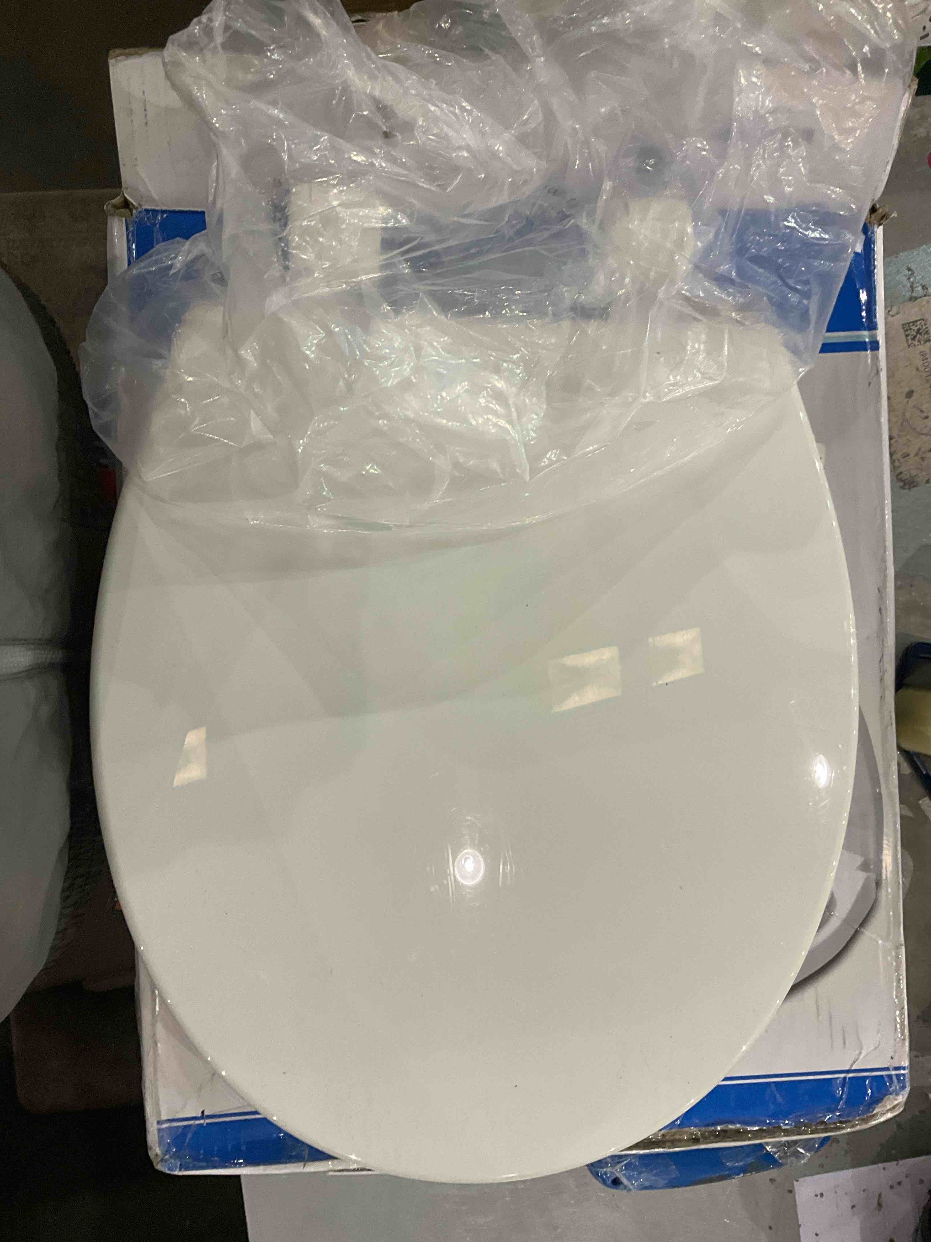 https://s3.amazonaws.com/lotting-images-prod/BargainHunt/EXS01196063_1709214142166.jpeg