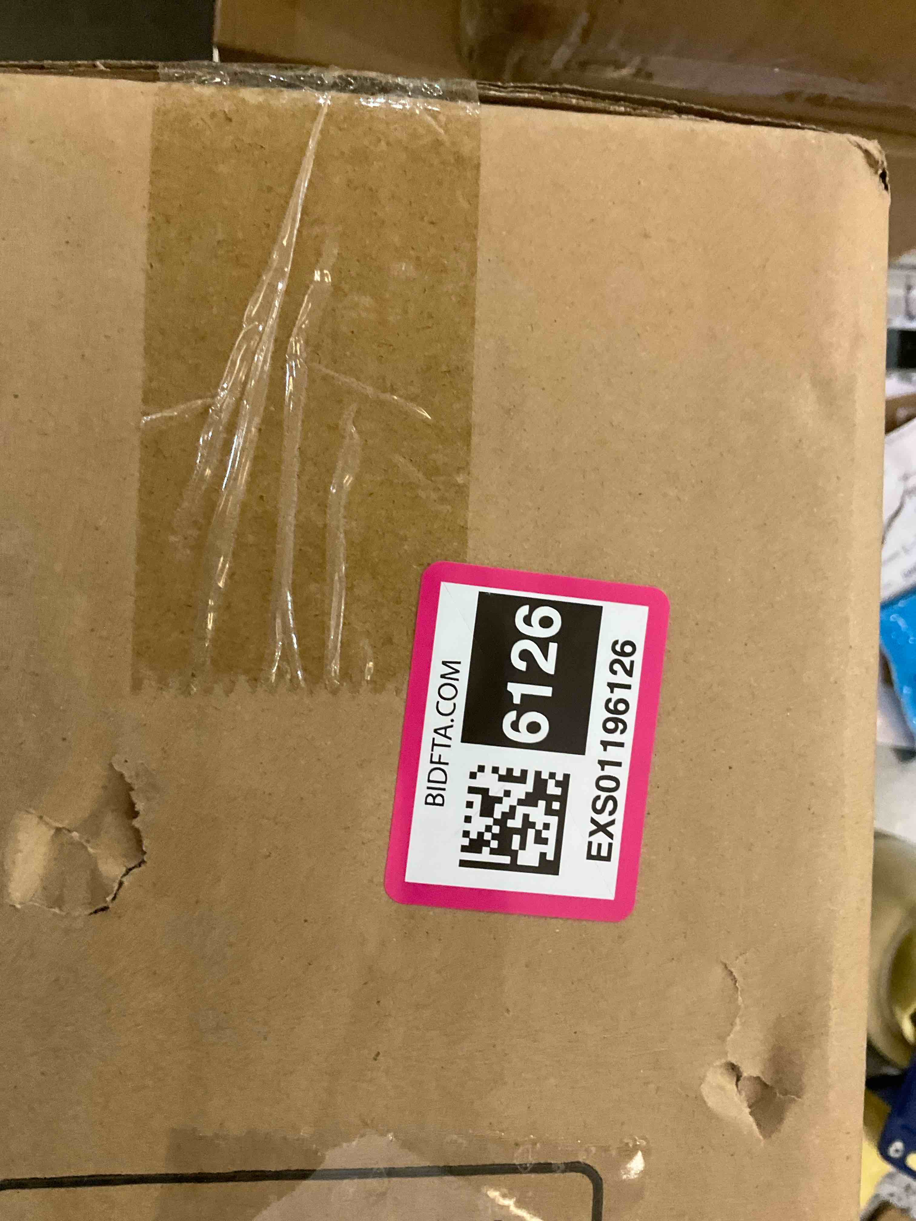 https://s3.amazonaws.com/lotting-images-prod/BargainHunt/EXS01196126_1709222785804.jpeg