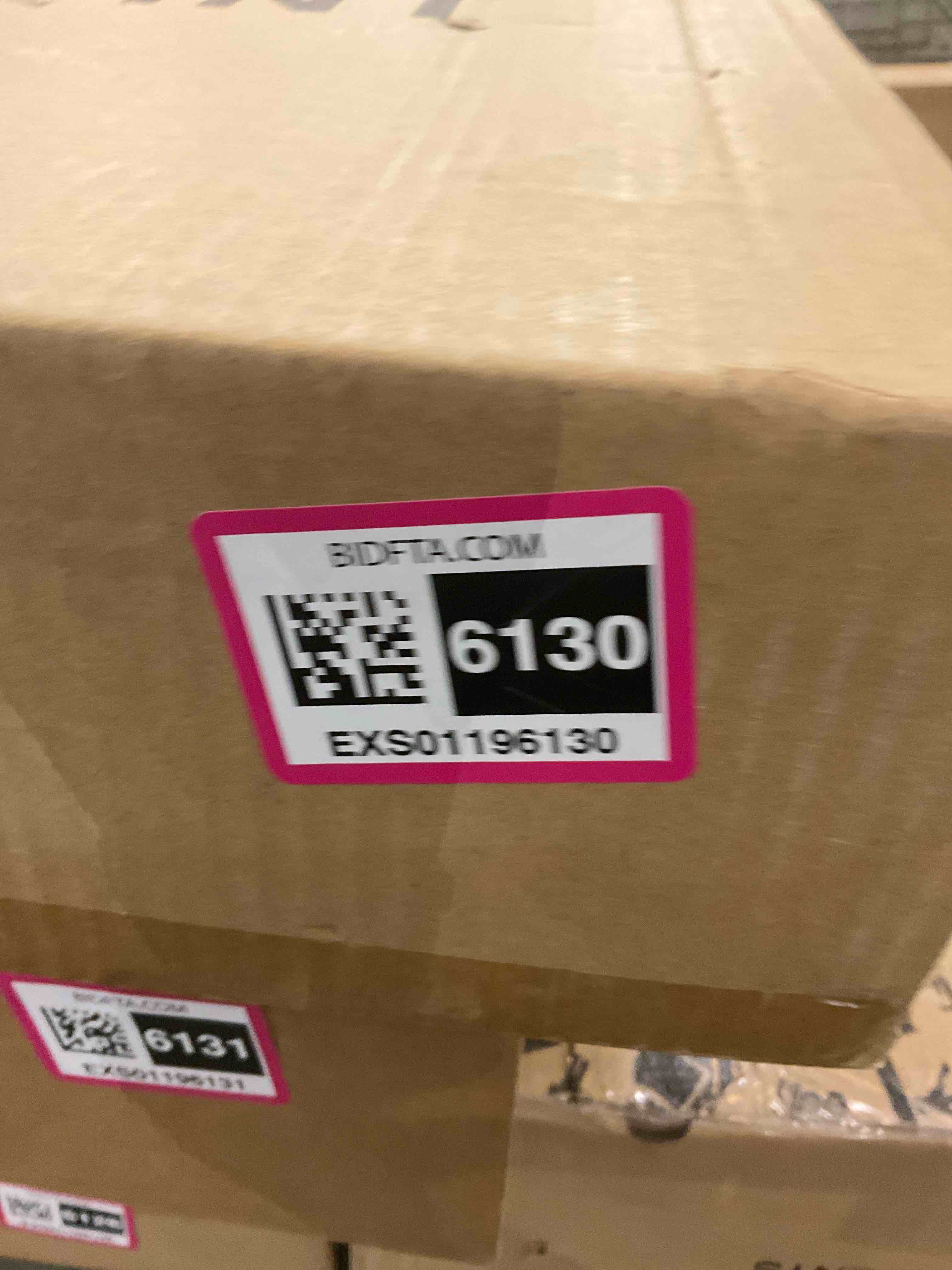 https://s3.amazonaws.com/lotting-images-prod/BargainHunt/EXS01196130_1709222490194.jpeg