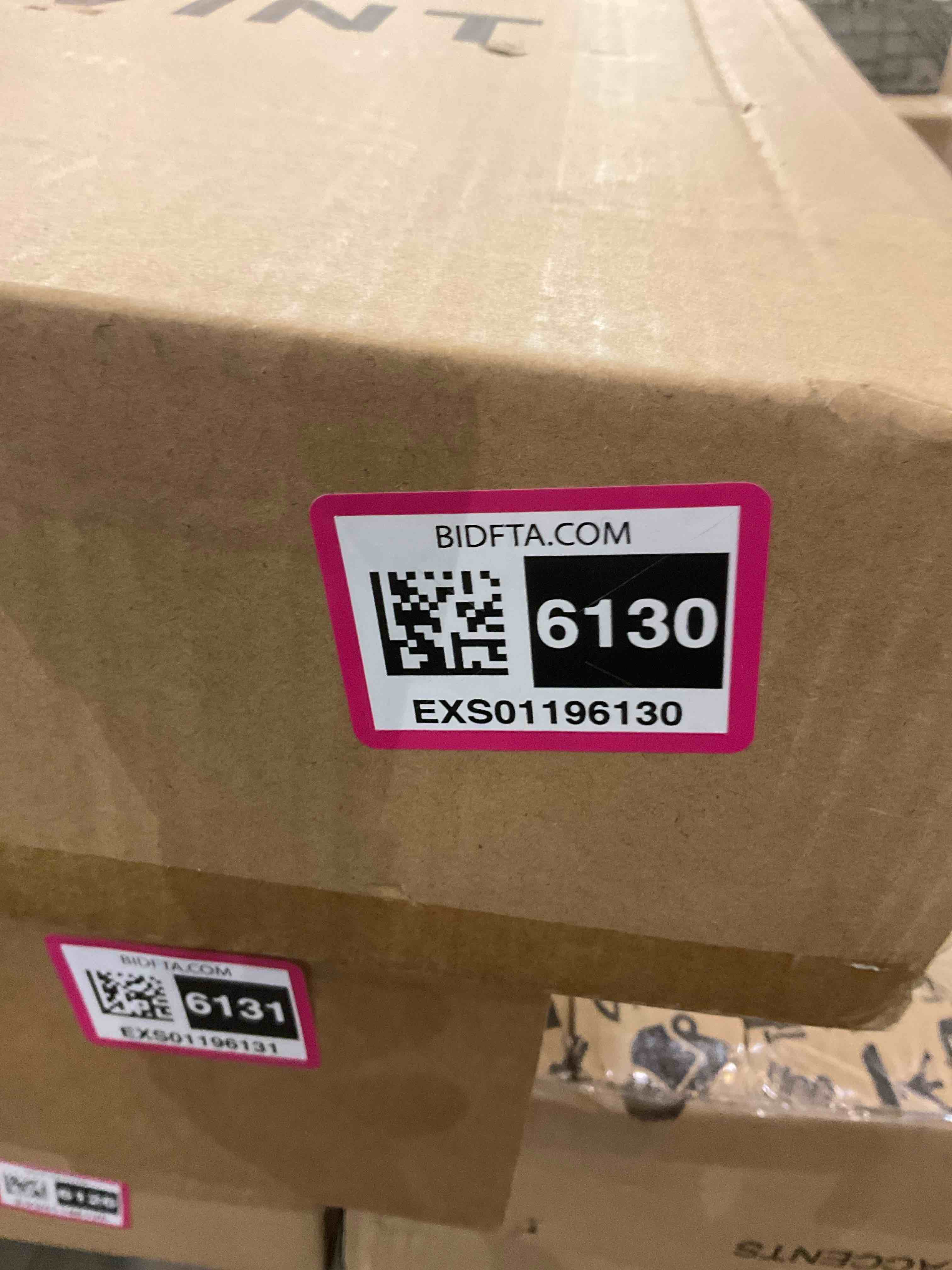 https://s3.amazonaws.com/lotting-images-prod/BargainHunt/EXS01196130_1709222491217.jpeg