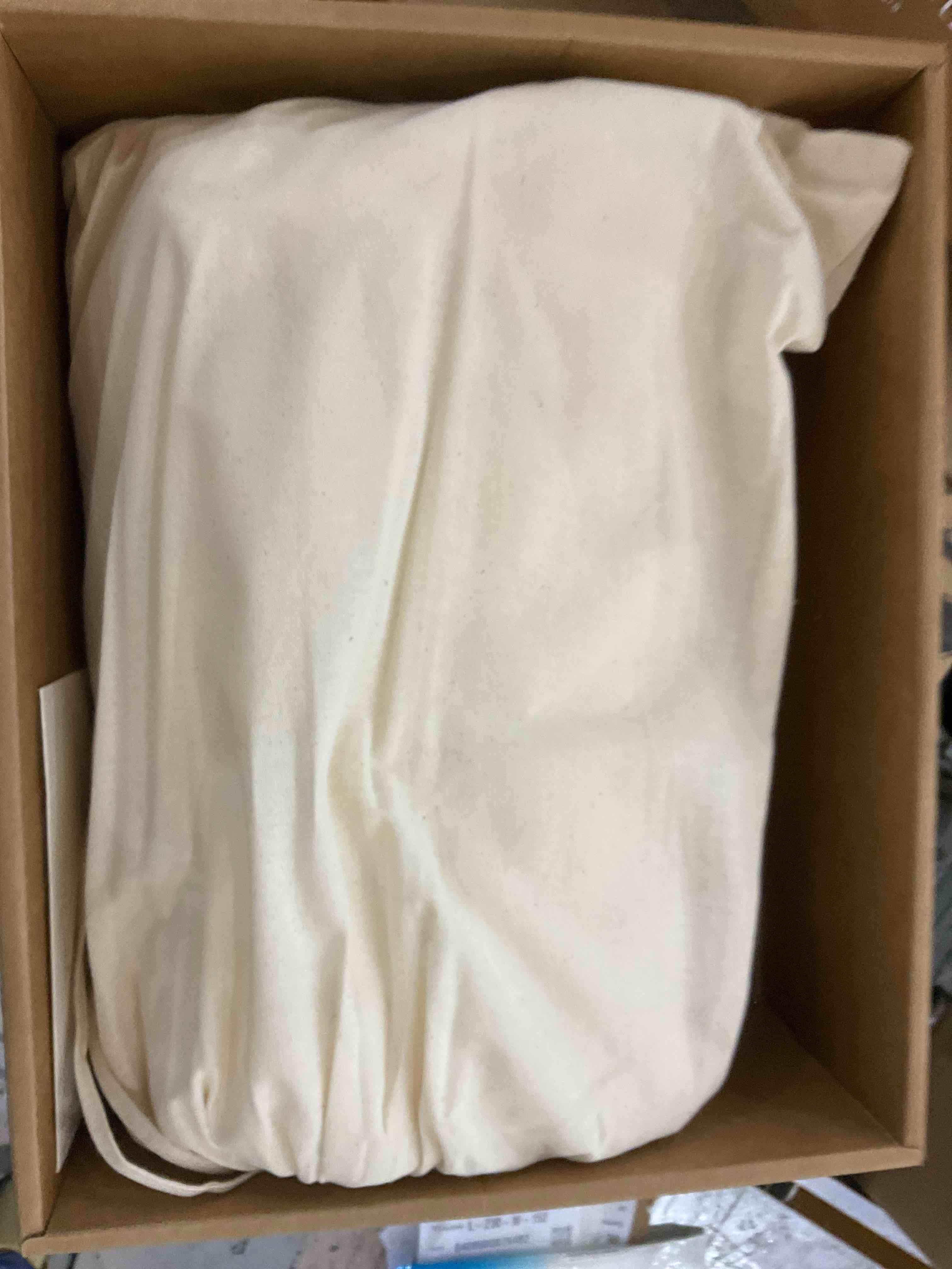 https://s3.amazonaws.com/lotting-images-prod/BargainHunt/EXS01196130_1709222520978.jpeg