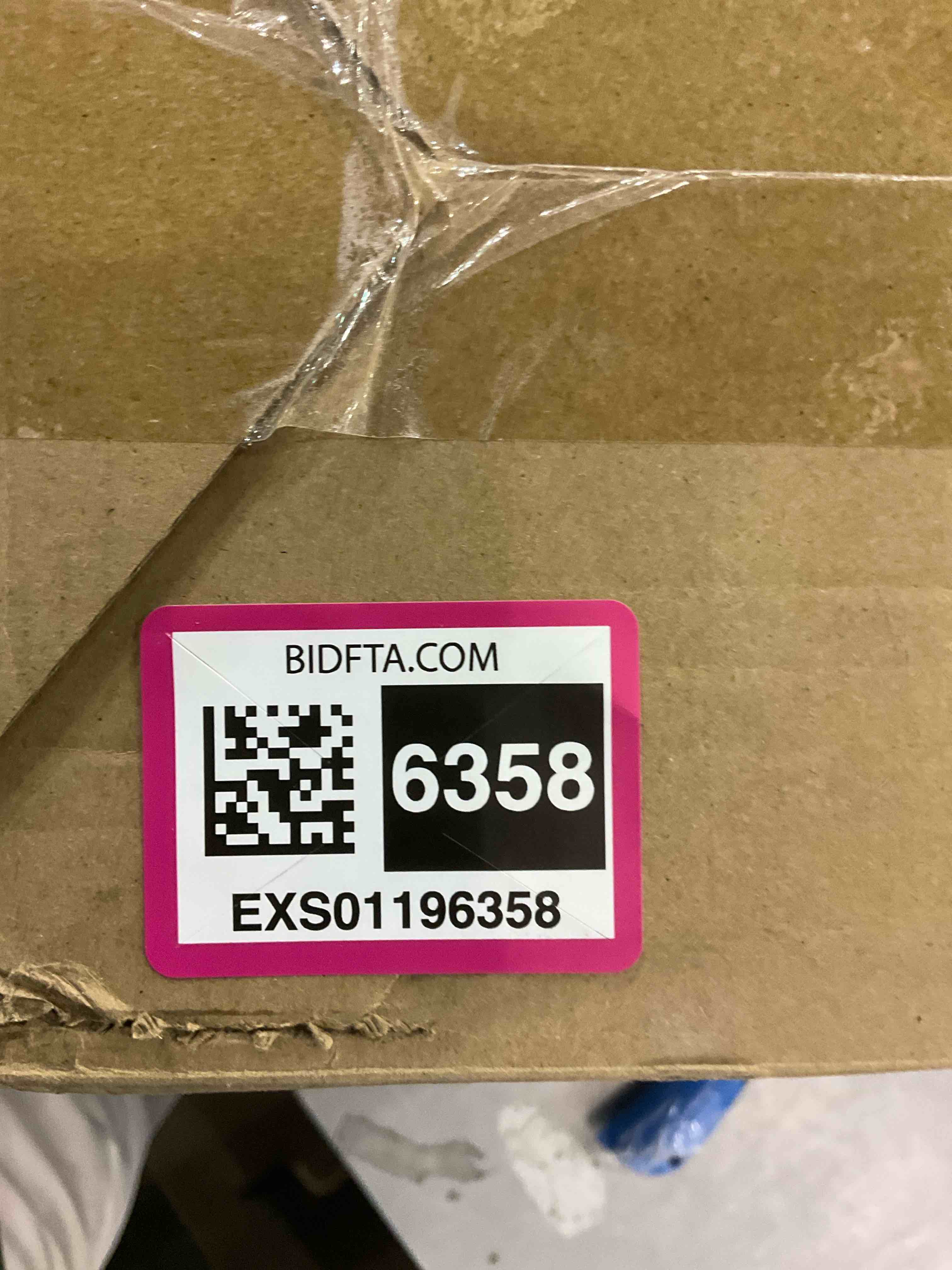 https://s3.amazonaws.com/lotting-images-prod/BargainHunt/EXS01196358_1709556541853.jpeg
