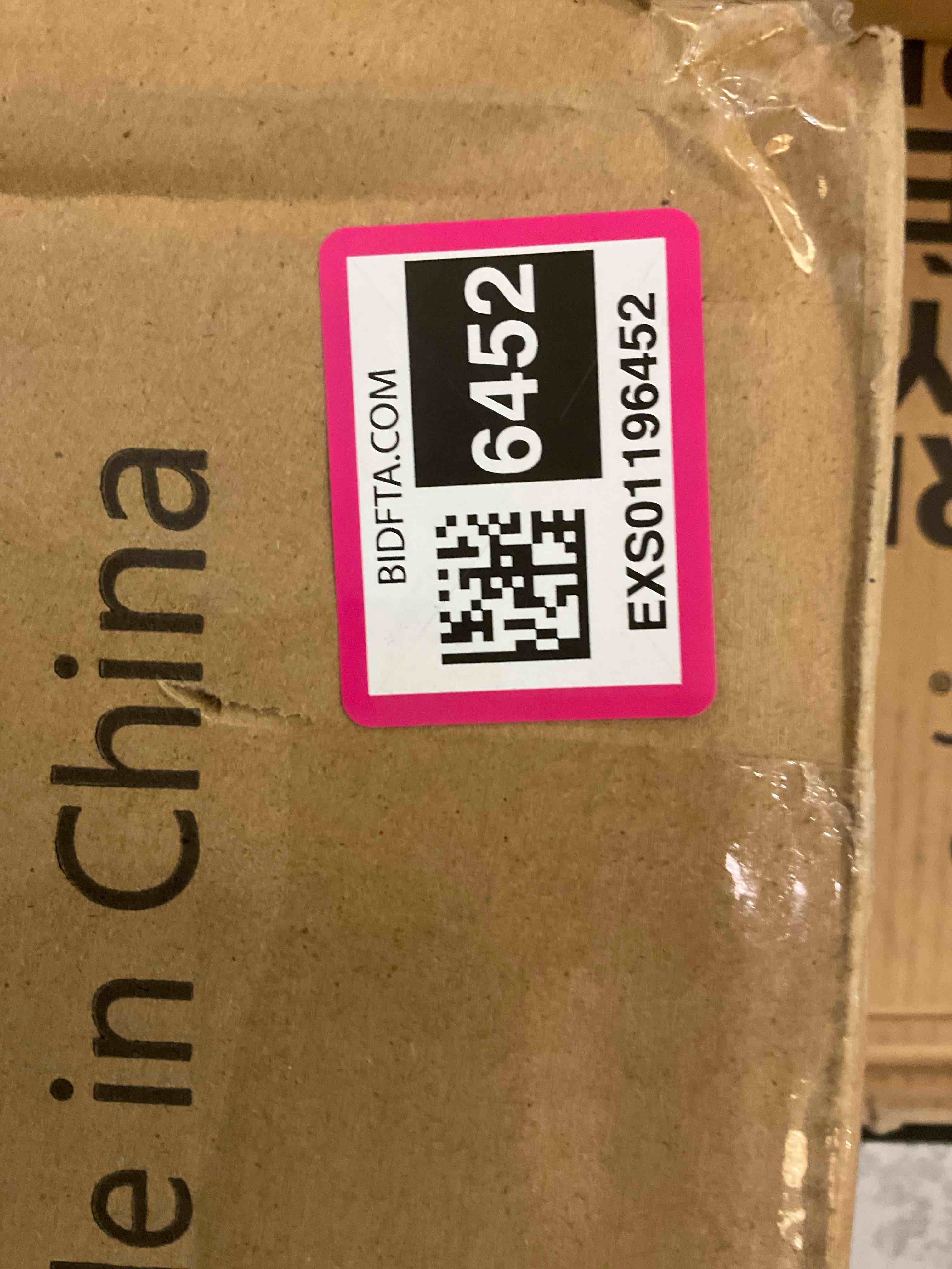 https://s3.amazonaws.com/lotting-images-prod/BargainHunt/EXS01196452_1709564835875.jpeg