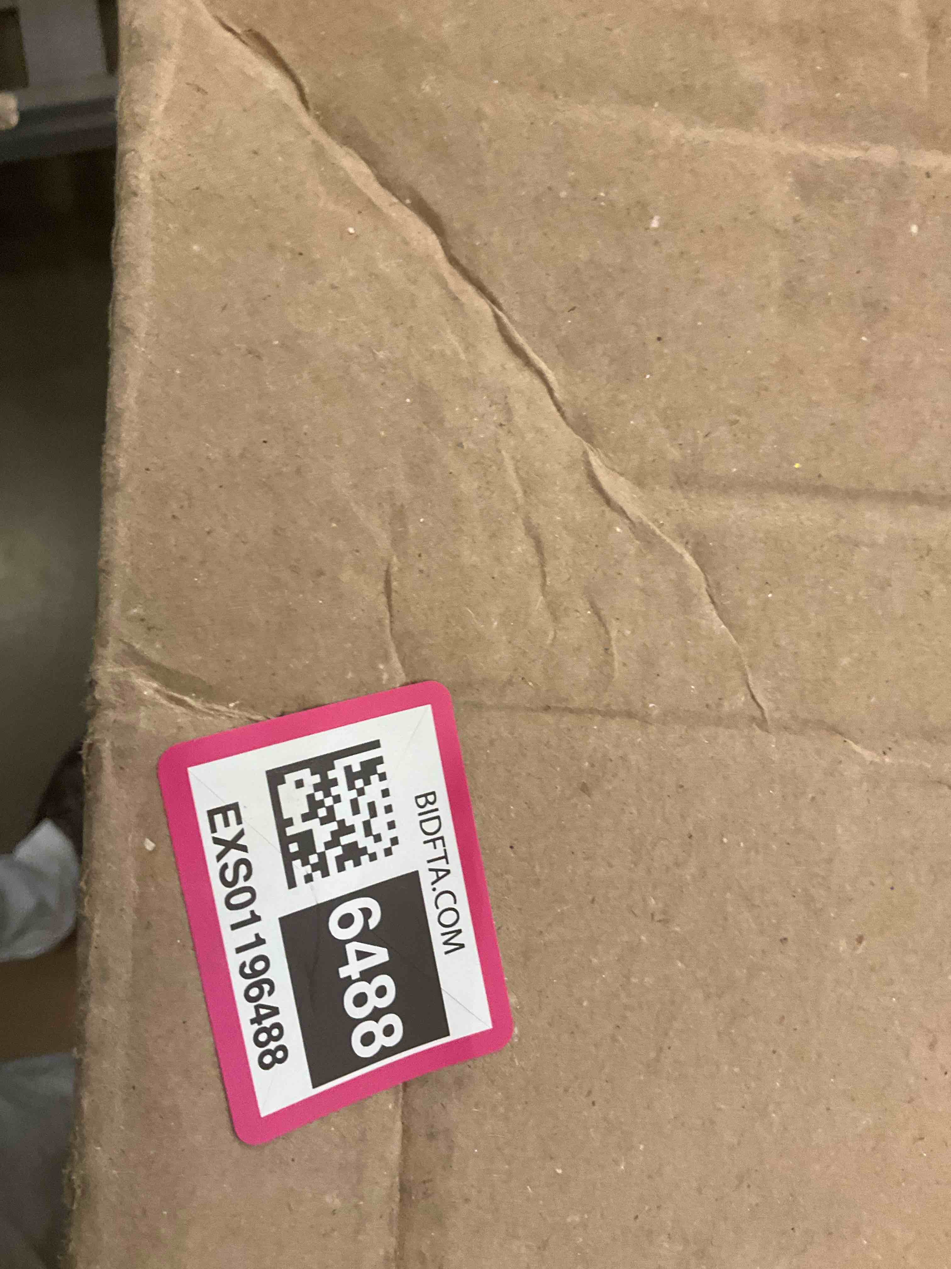 https://s3.amazonaws.com/lotting-images-prod/BargainHunt/EXS01196488_1709575809111.jpeg
