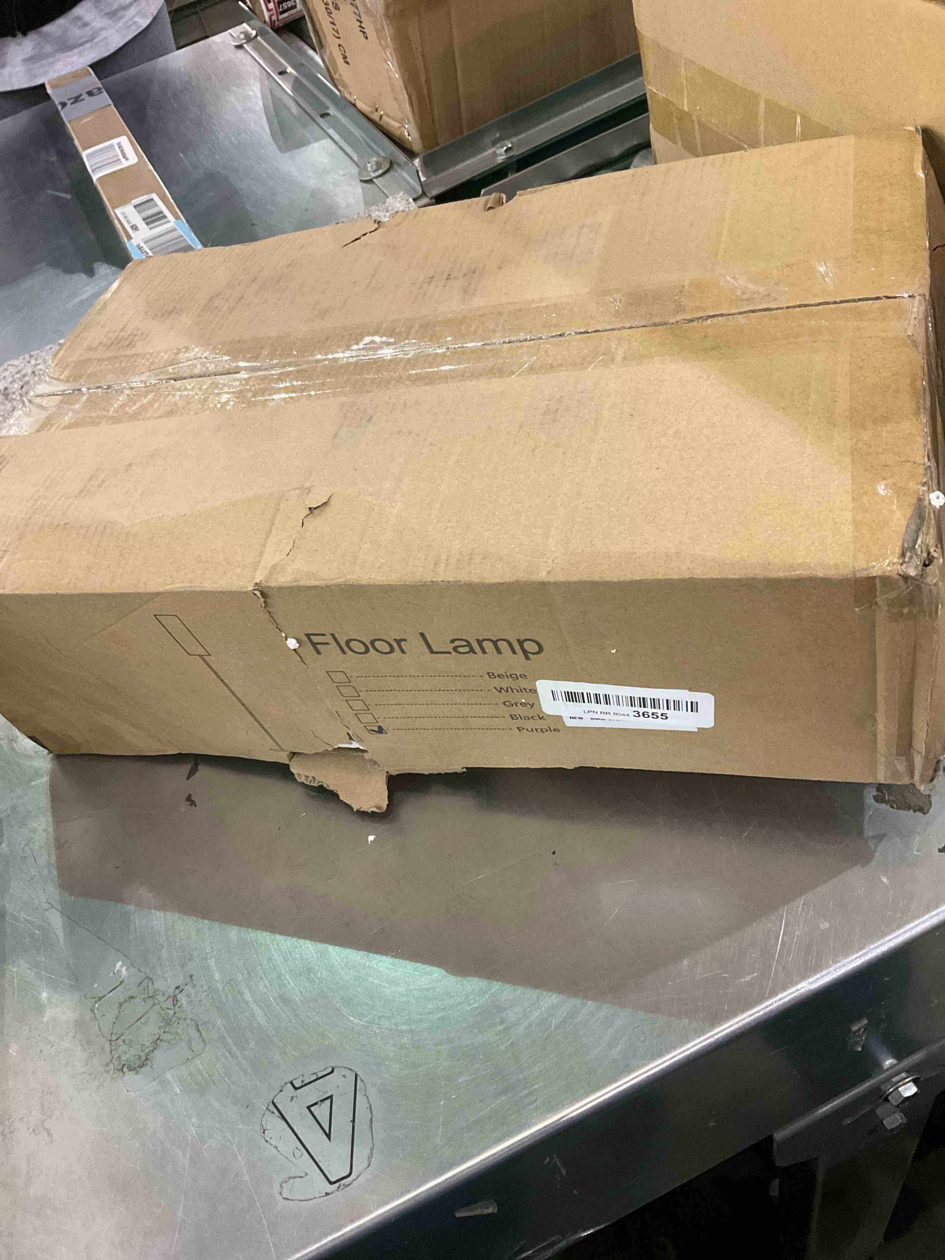 https://s3.amazonaws.com/lotting-images-prod/BargainHunt/EXS01196505_1709210097848.jpeg