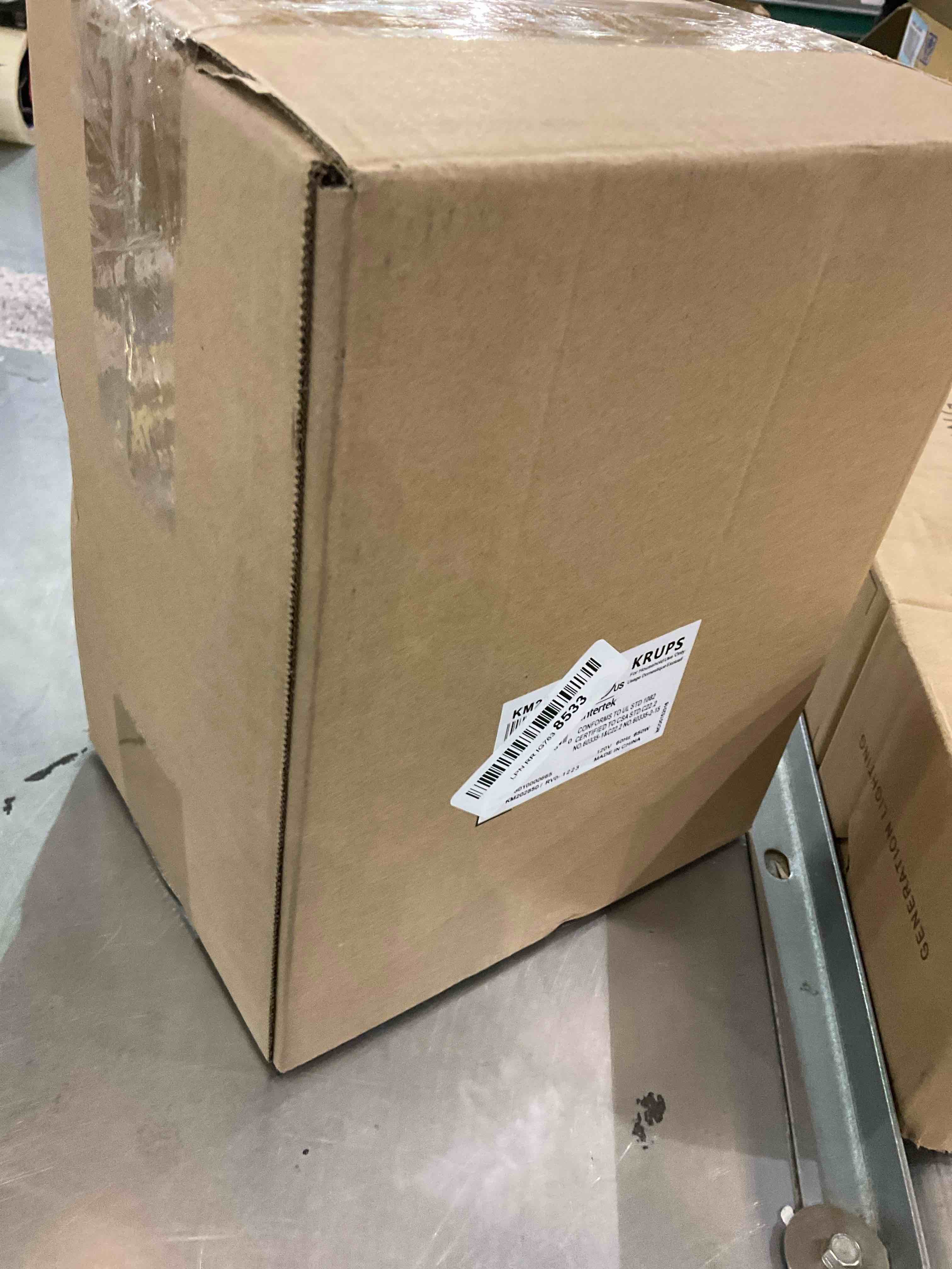 https://s3.amazonaws.com/lotting-images-prod/BargainHunt/EXS01196528_1709212872205.jpeg