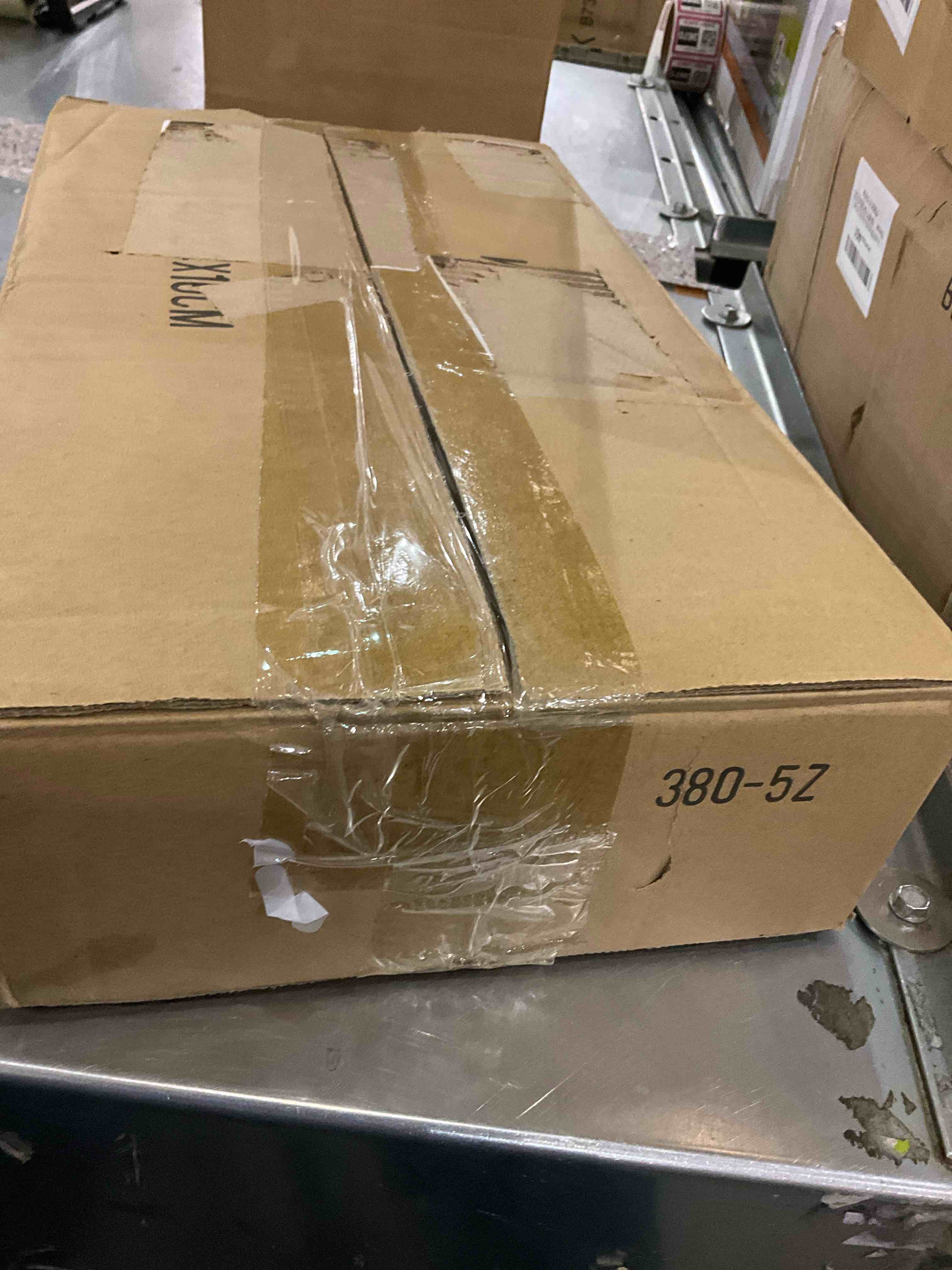 https://s3.amazonaws.com/lotting-images-prod/BargainHunt/EXS01196531_1709213231598.jpeg