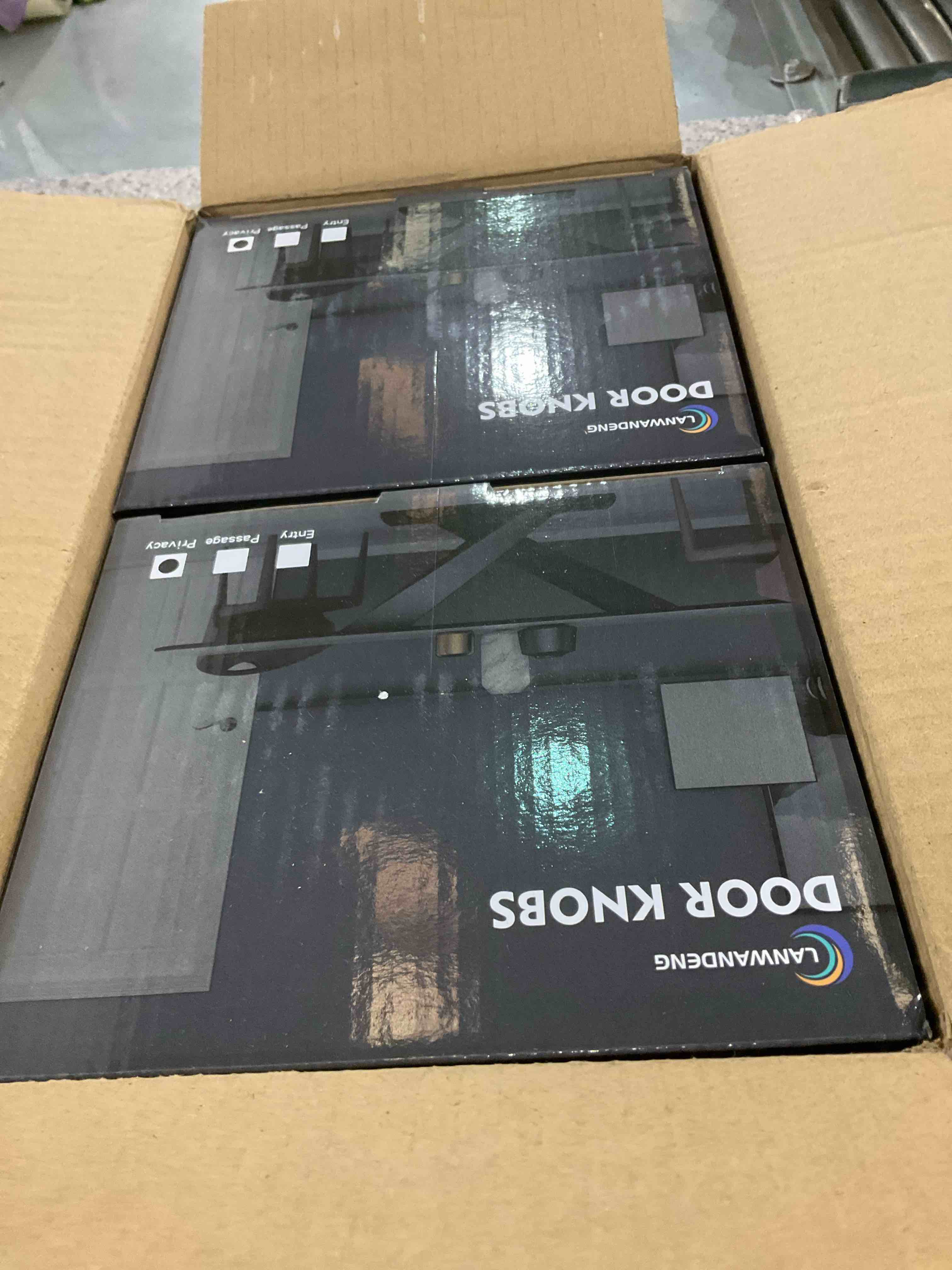 https://s3.amazonaws.com/lotting-images-prod/BargainHunt/EXS01196543_1709216647138.jpeg