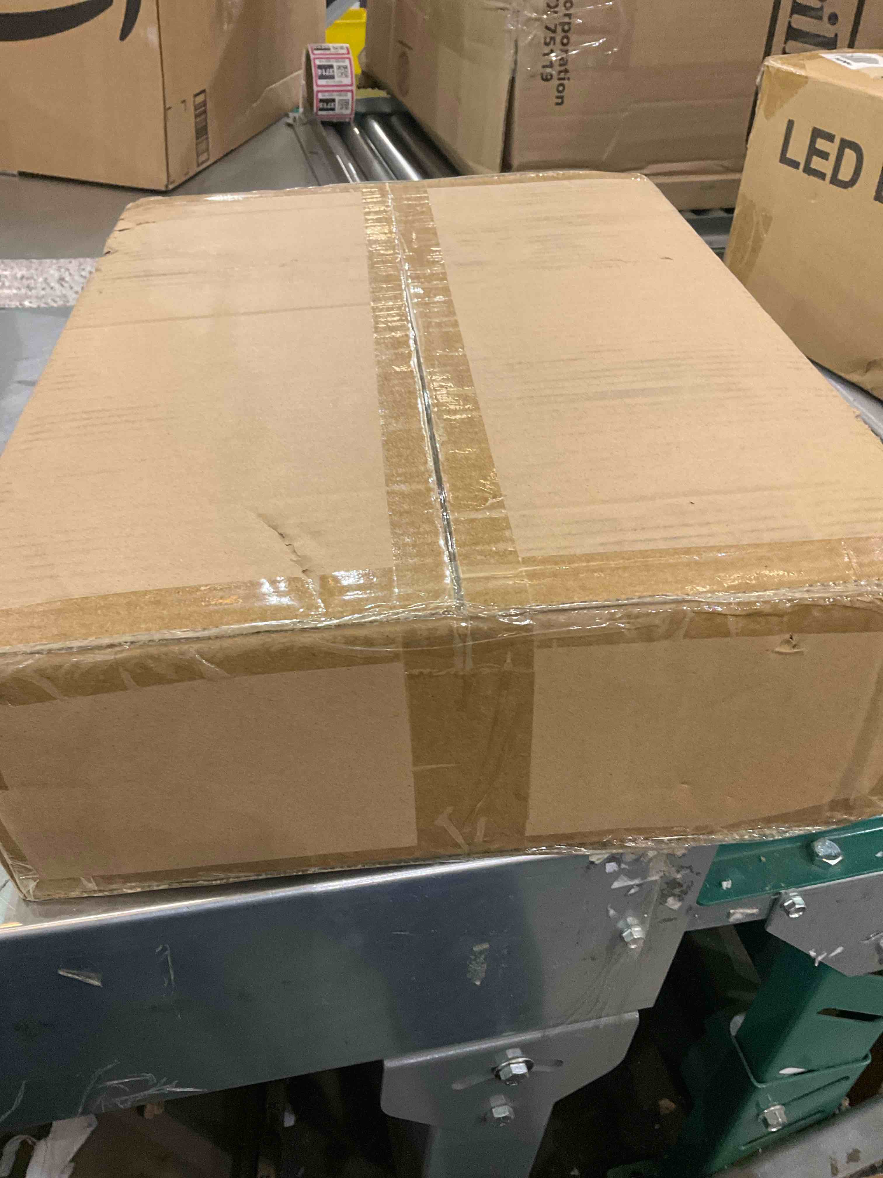 https://s3.amazonaws.com/lotting-images-prod/BargainHunt/EXS01196575_1709221658107.jpeg