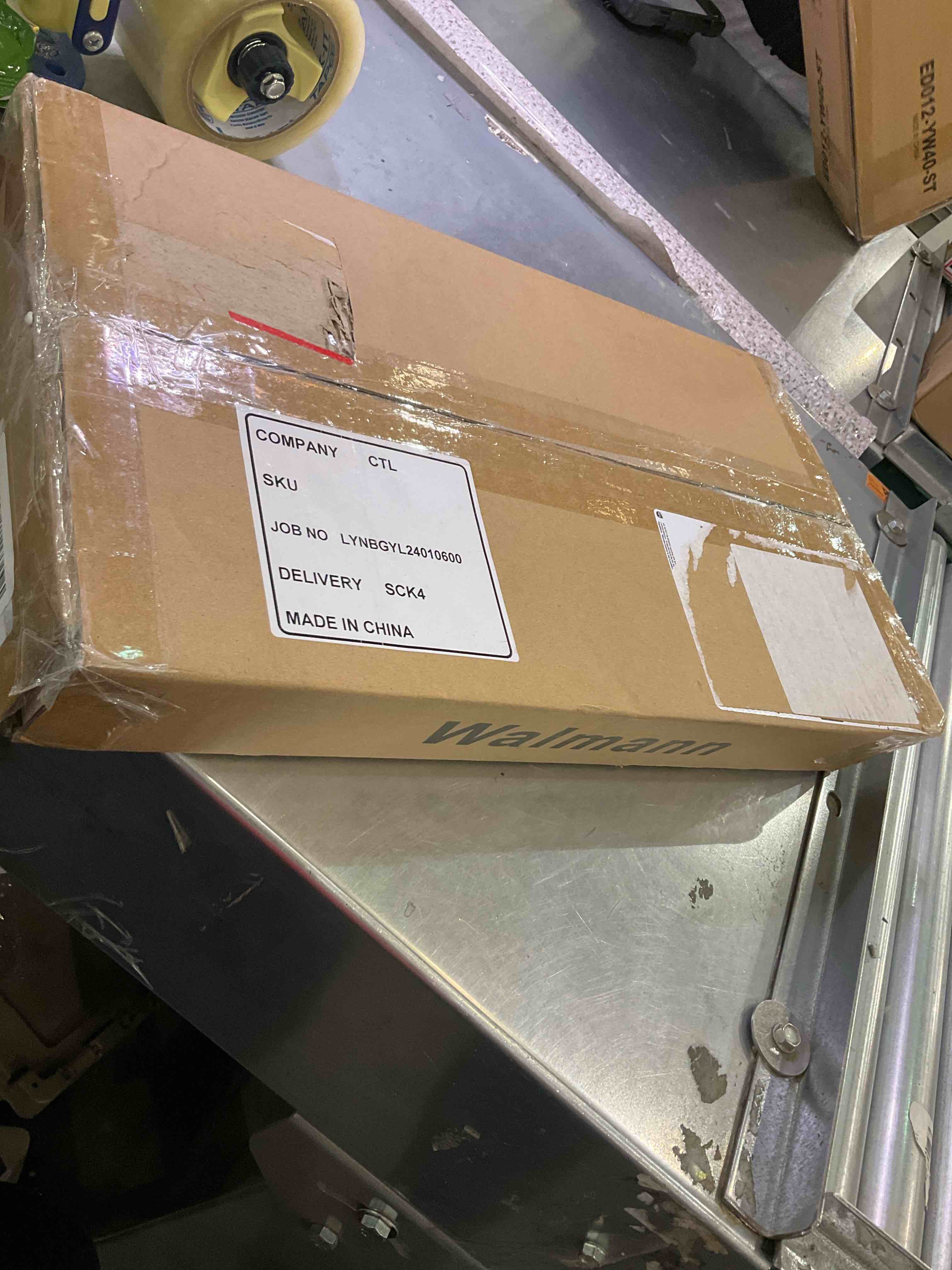 https://s3.amazonaws.com/lotting-images-prod/BargainHunt/EXS01196629_1709229945131.jpeg