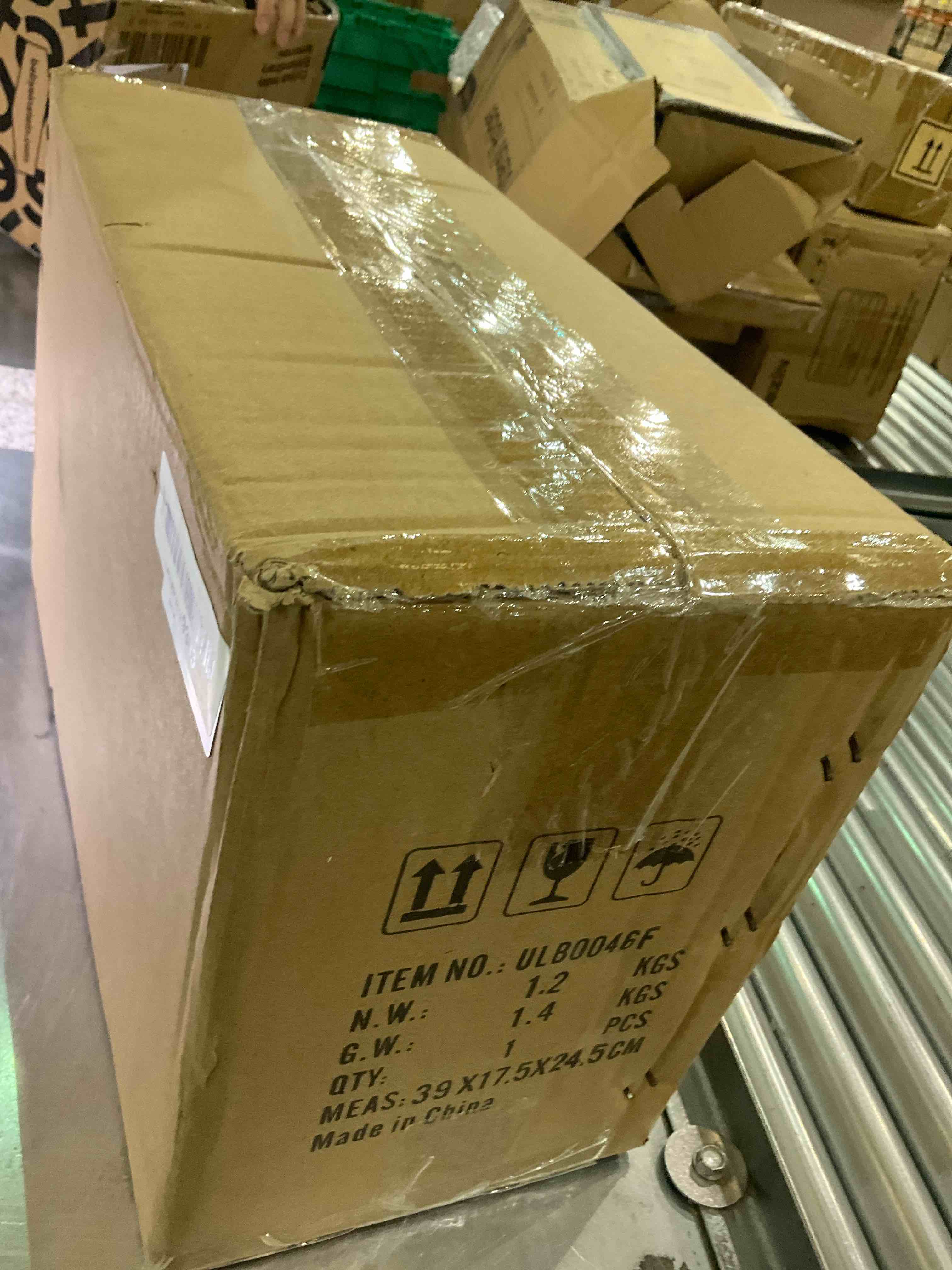 https://s3.amazonaws.com/lotting-images-prod/BargainHunt/EXS01196832_1709317649634.jpeg