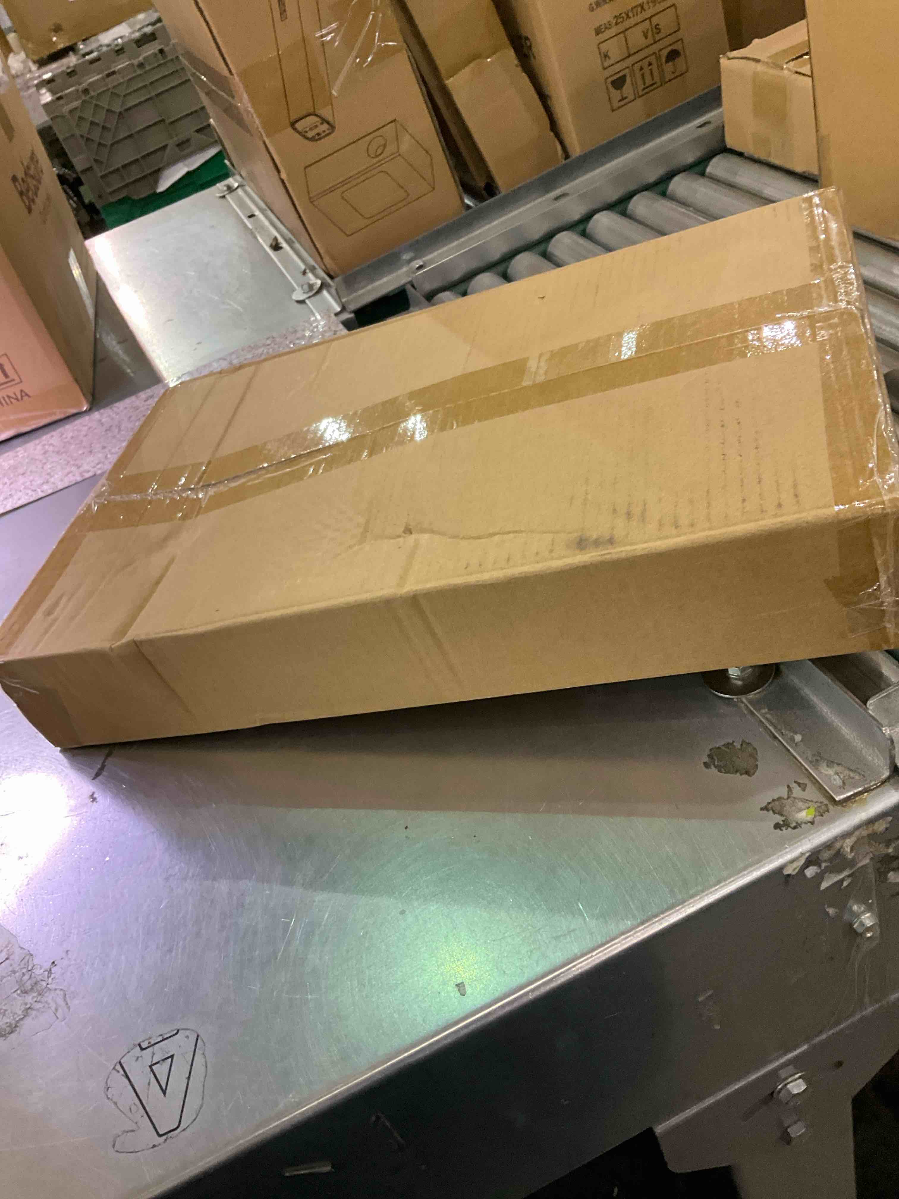 https://s3.amazonaws.com/lotting-images-prod/BargainHunt/EXS01196884_1709556935645.jpeg