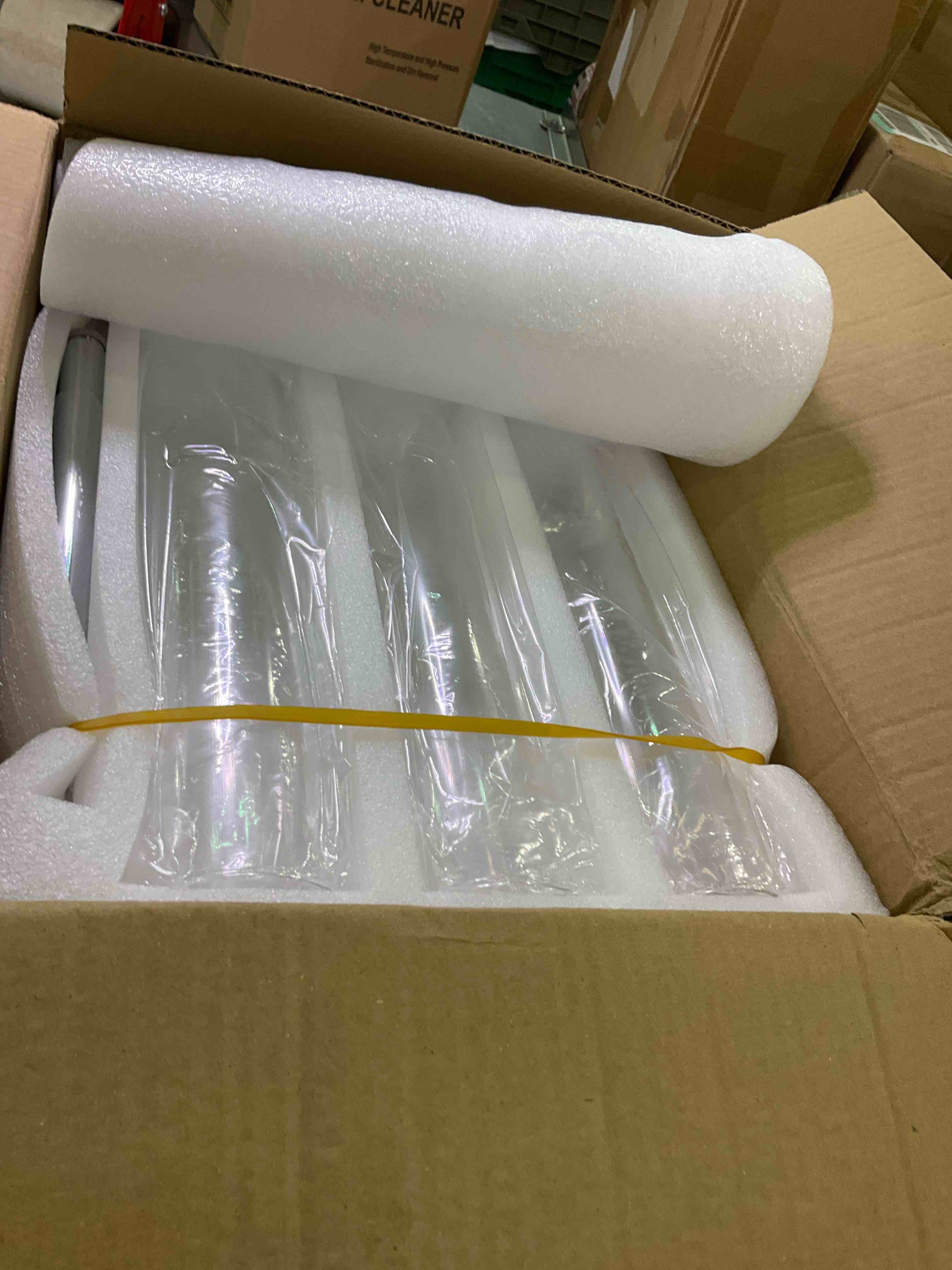 https://s3.amazonaws.com/lotting-images-prod/BargainHunt/EXS01196935_1709563476449.jpeg