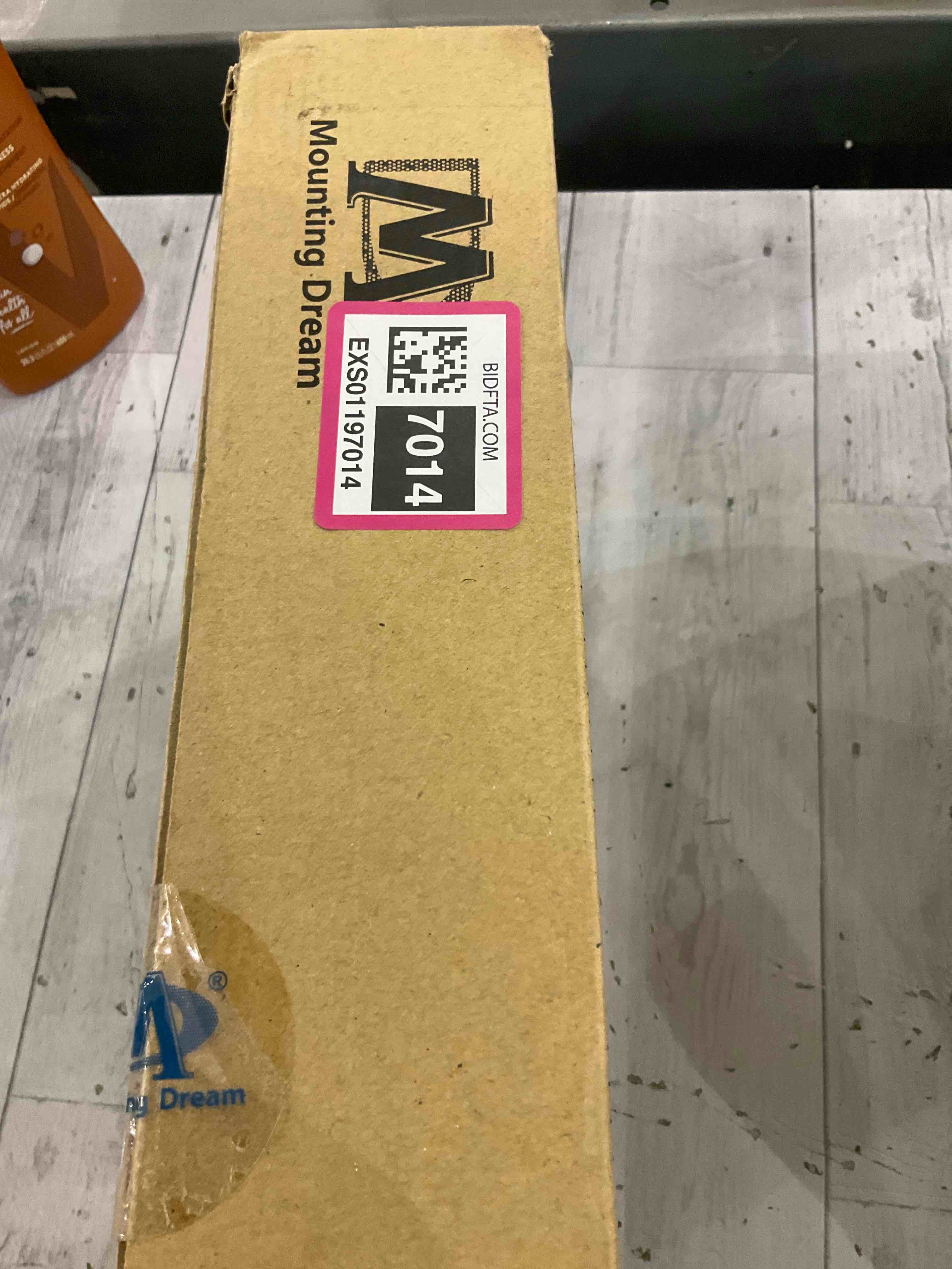 https://s3.amazonaws.com/lotting-images-prod/BargainHunt/EXS01197014_1709645410209.jpeg
