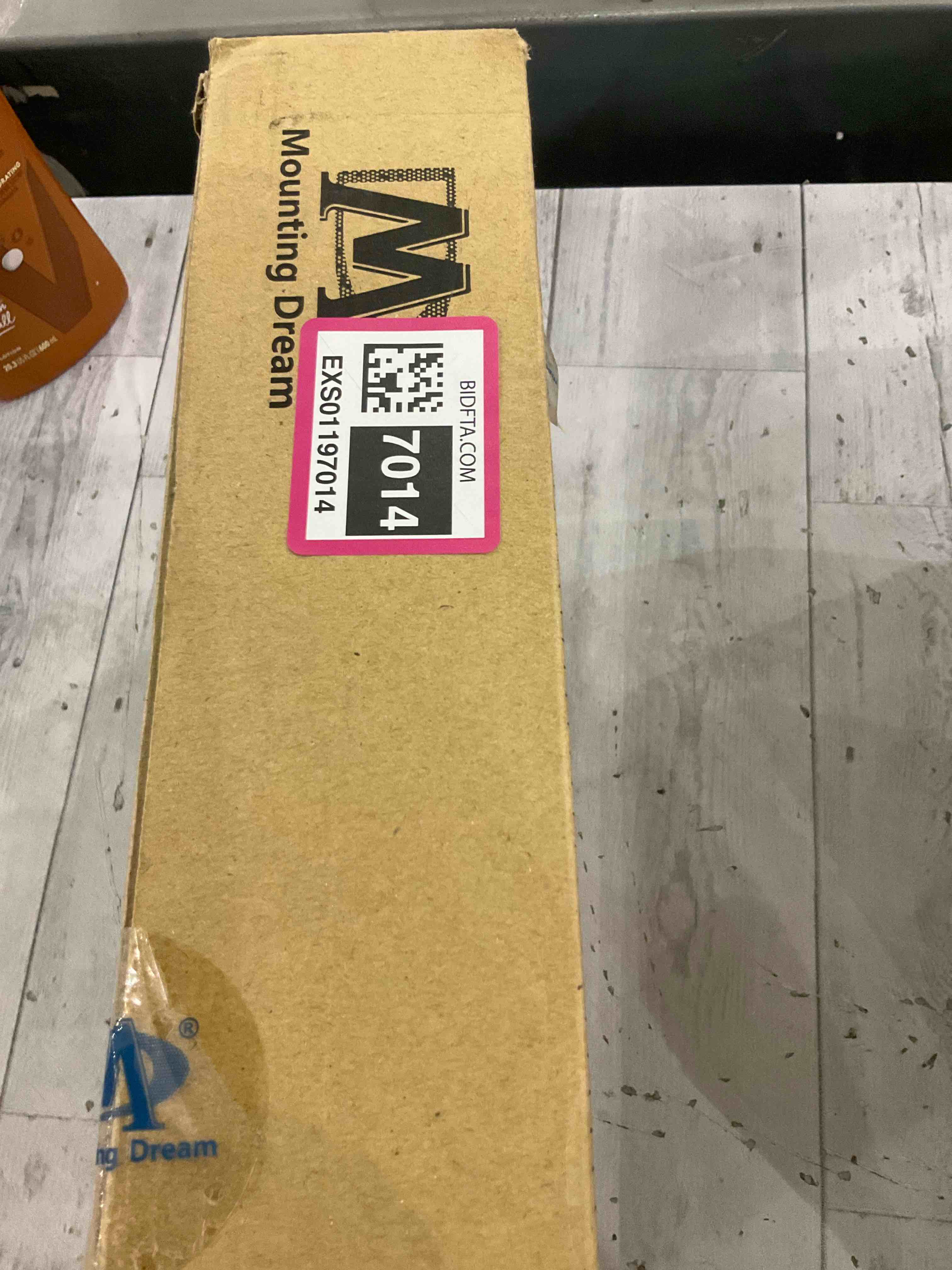 https://s3.amazonaws.com/lotting-images-prod/BargainHunt/EXS01197014_1709645411698.jpeg