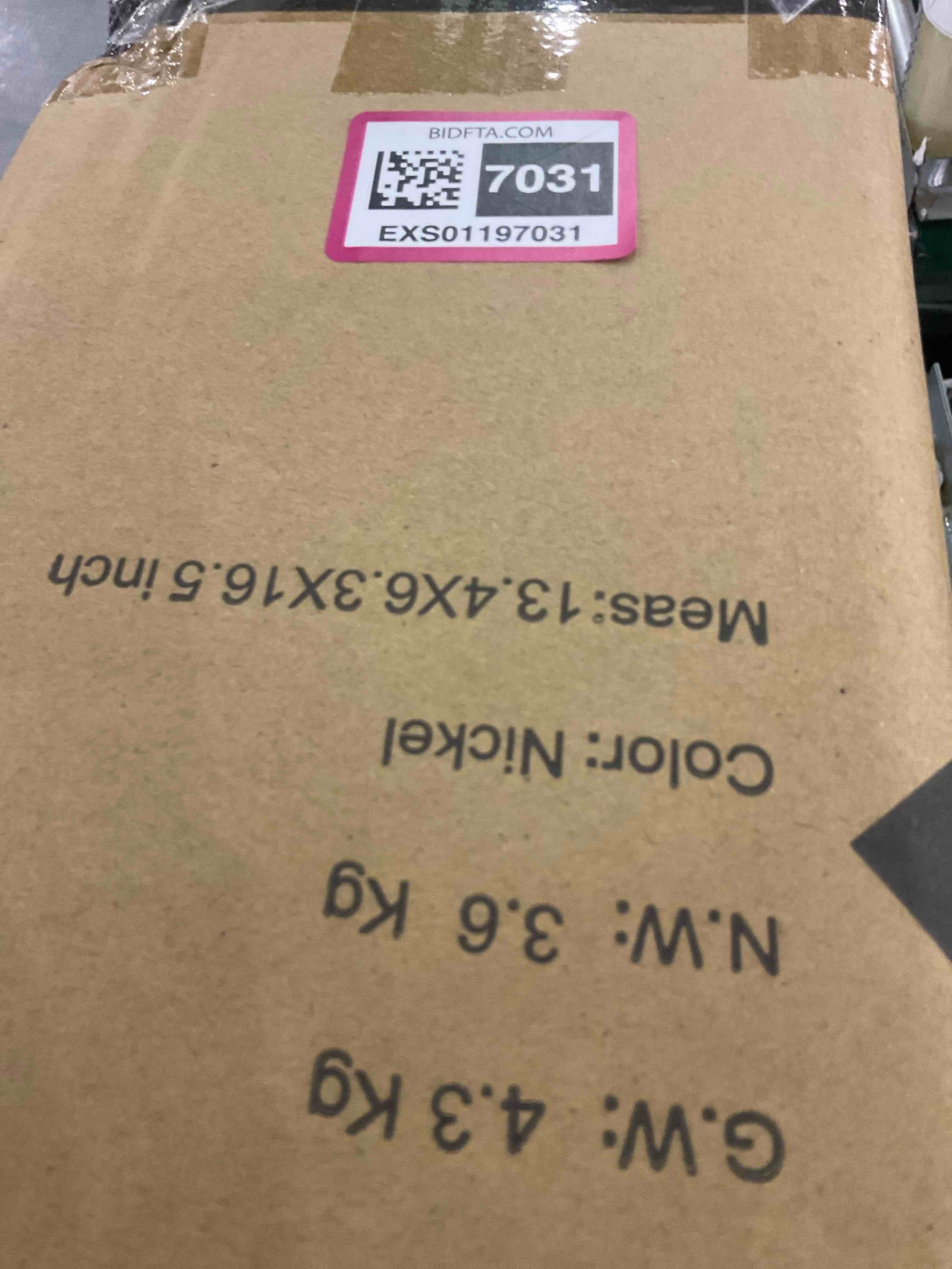 https://s3.amazonaws.com/lotting-images-prod/BargainHunt/EXS01197031_1709649646619.jpeg