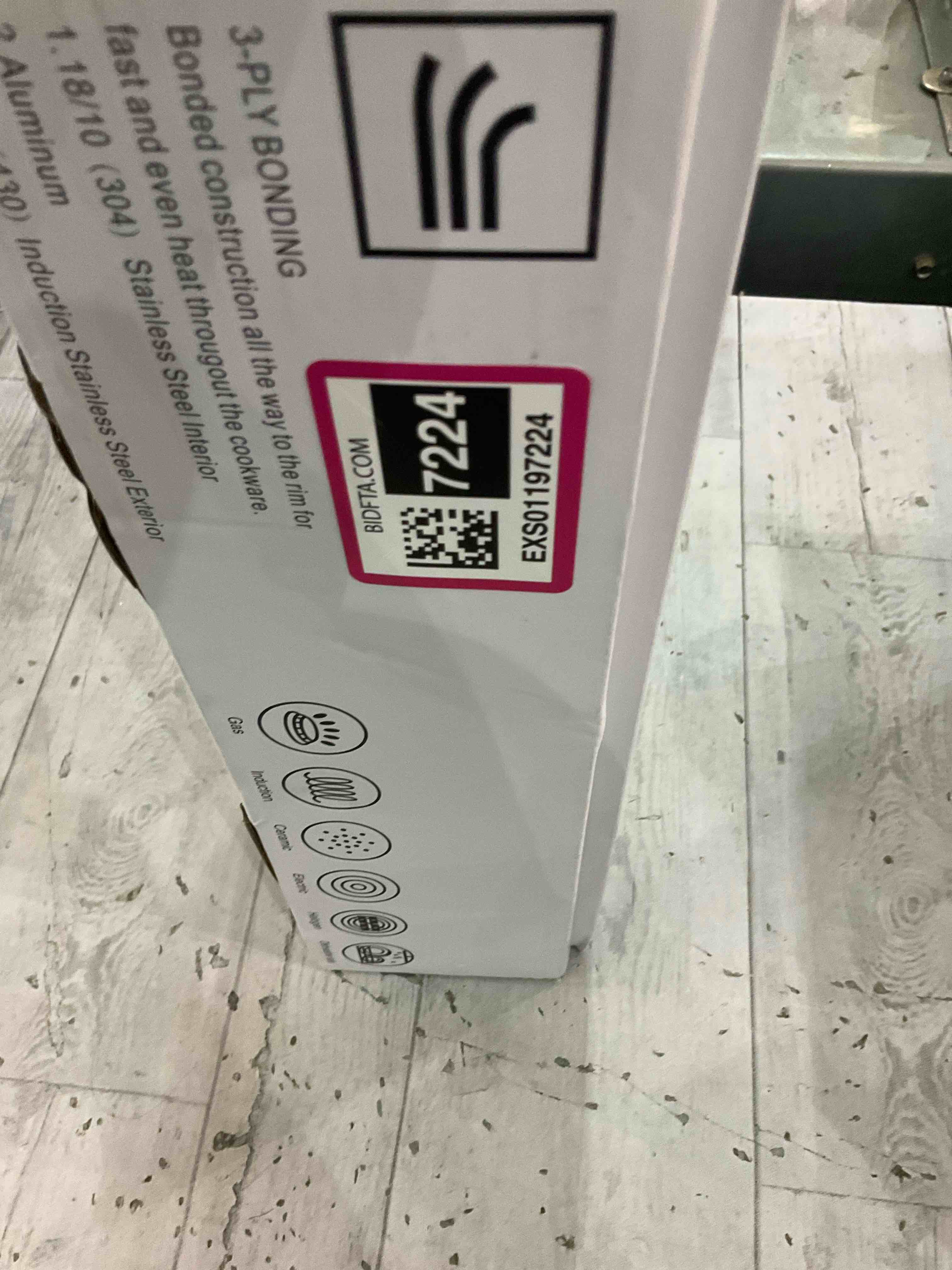 https://s3.amazonaws.com/lotting-images-prod/BargainHunt/EXS01197224_1709743579863.jpeg