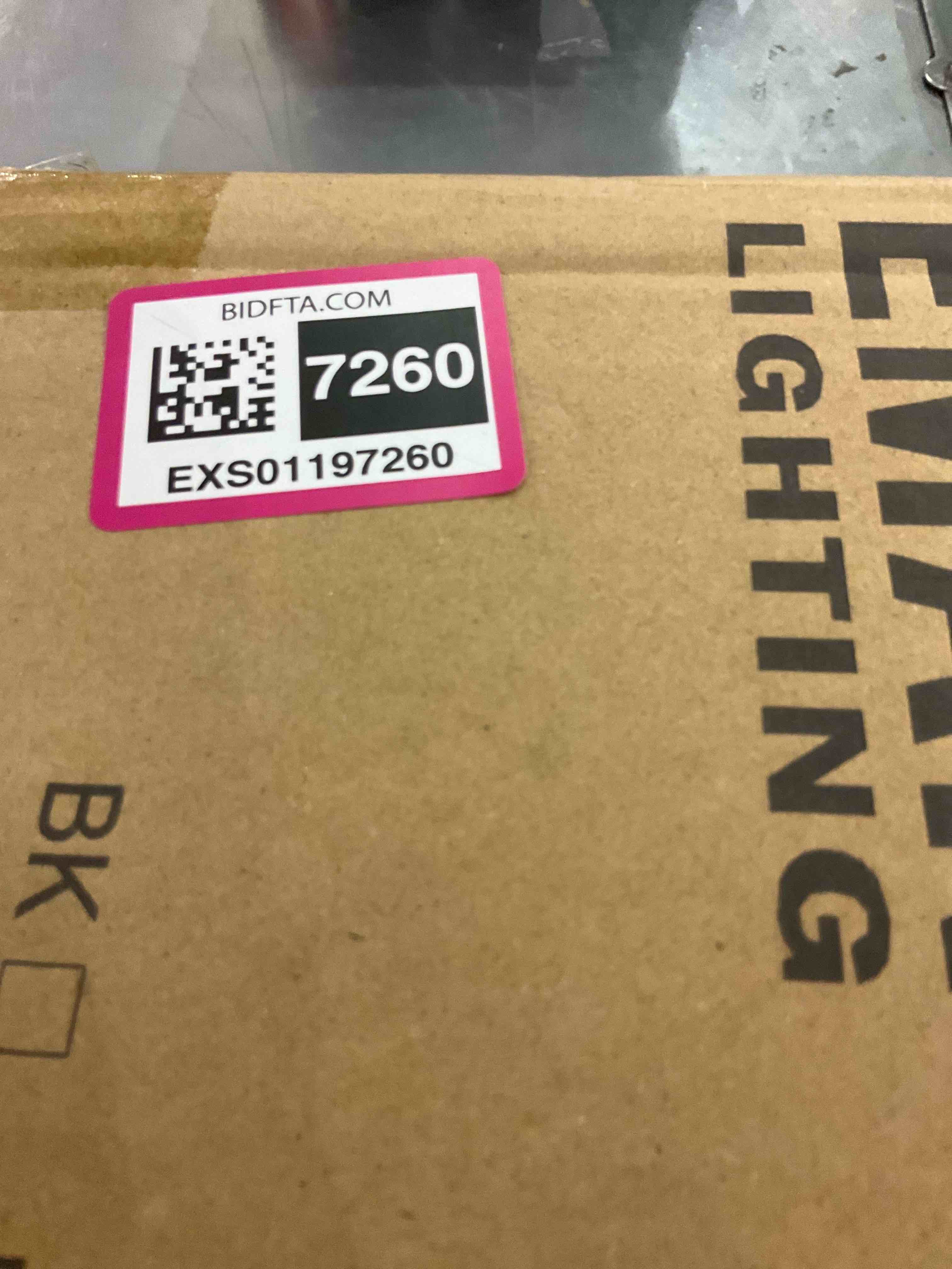 https://s3.amazonaws.com/lotting-images-prod/BargainHunt/EXS01197260_1709753218313.jpeg