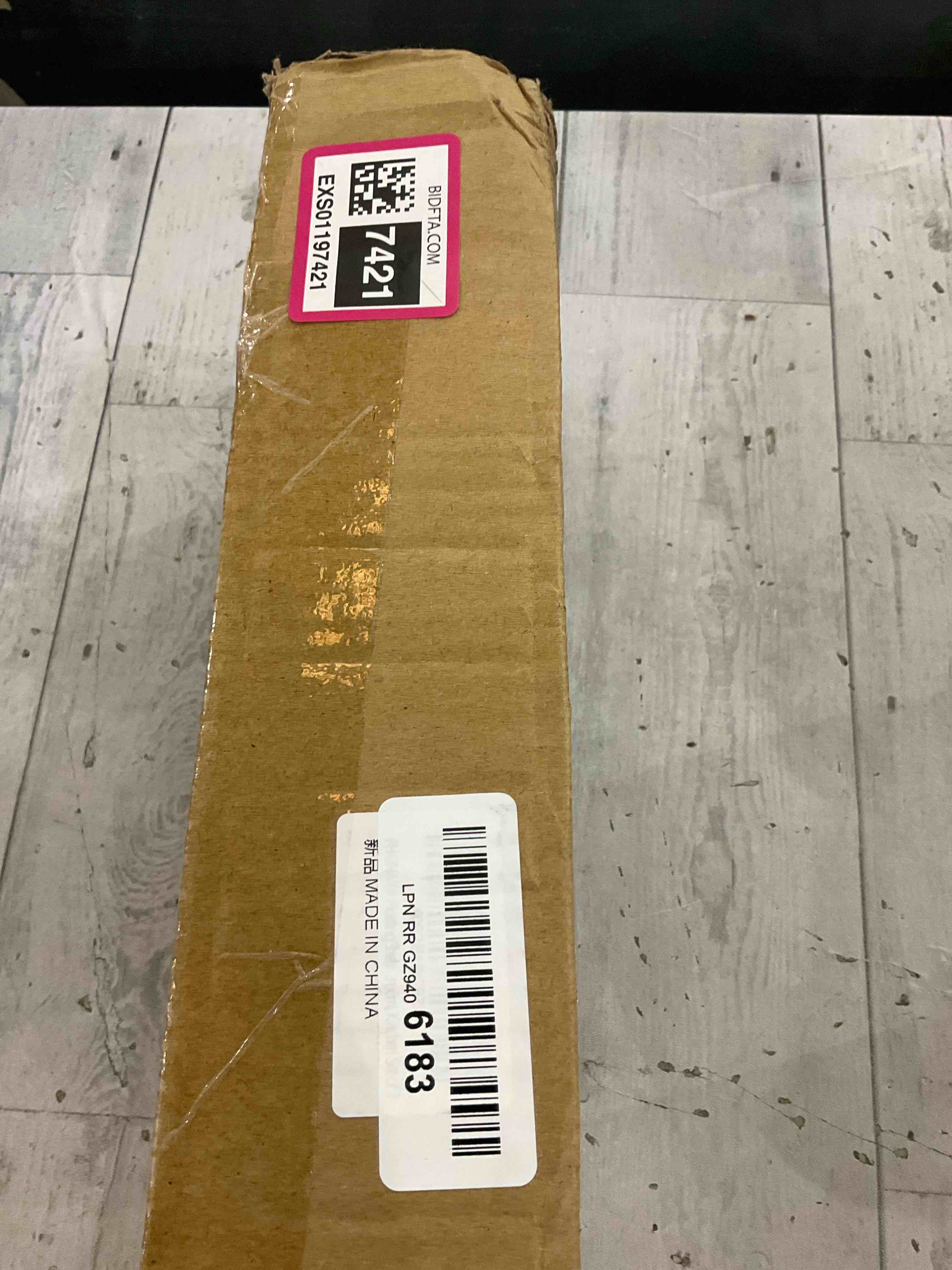 https://s3.amazonaws.com/lotting-images-prod/BargainHunt/EXS01197421_1709841356284.jpeg