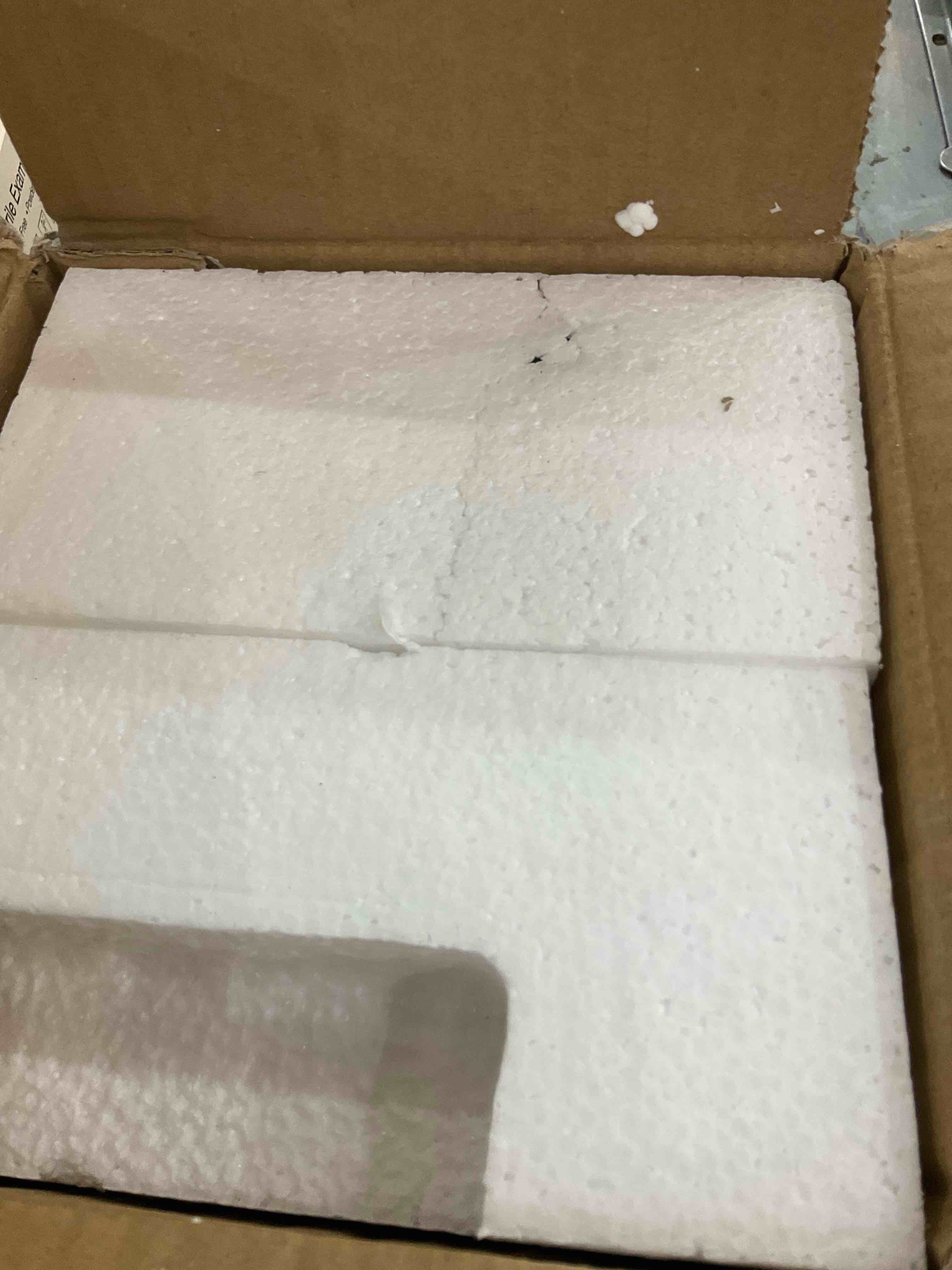 https://s3.amazonaws.com/lotting-images-prod/BargainHunt/EXS01197426_1709841868284.jpeg