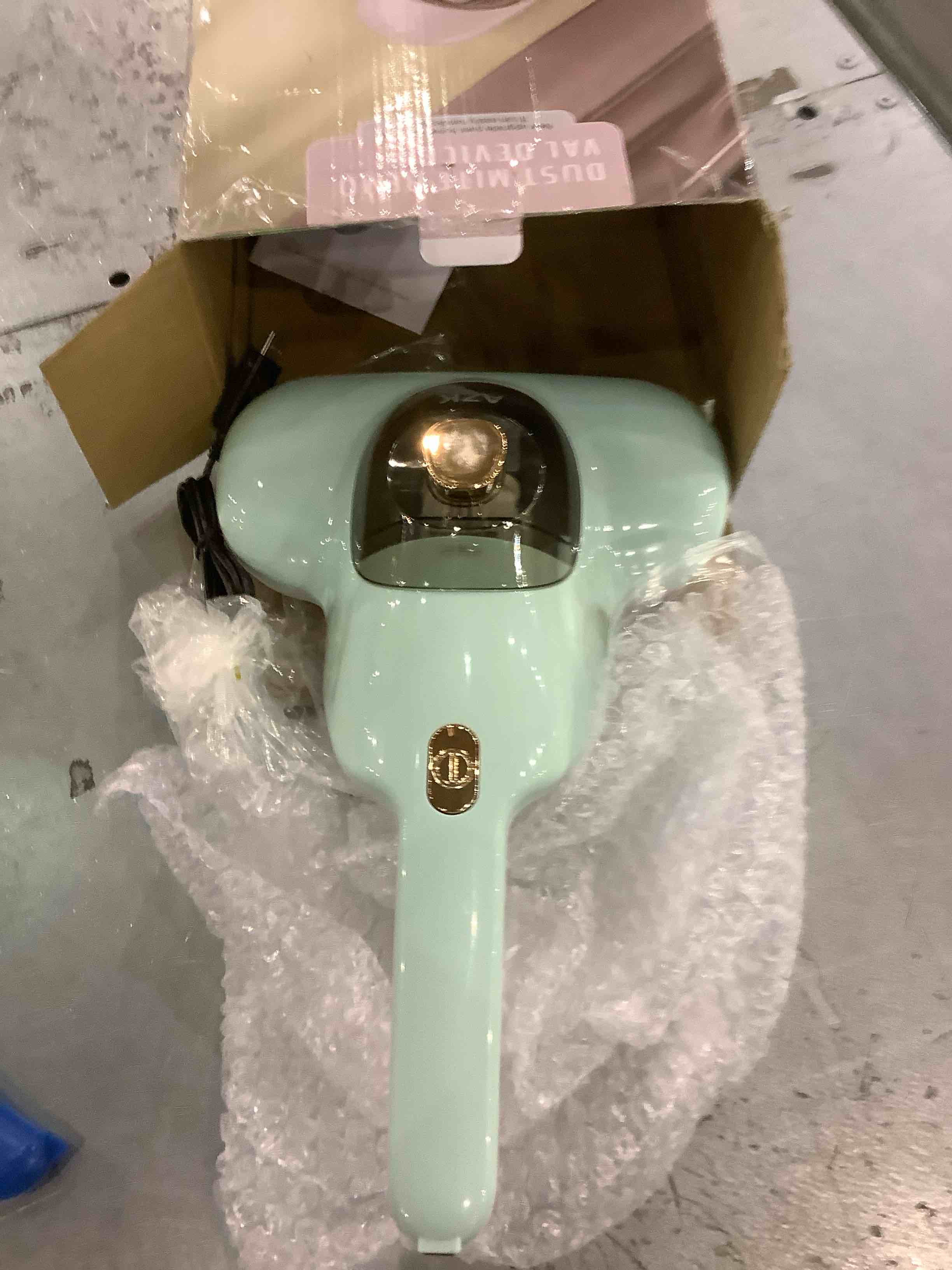 https://s3.amazonaws.com/lotting-images-prod/BargainHunt/EXS01197542_1709298022653.jpeg