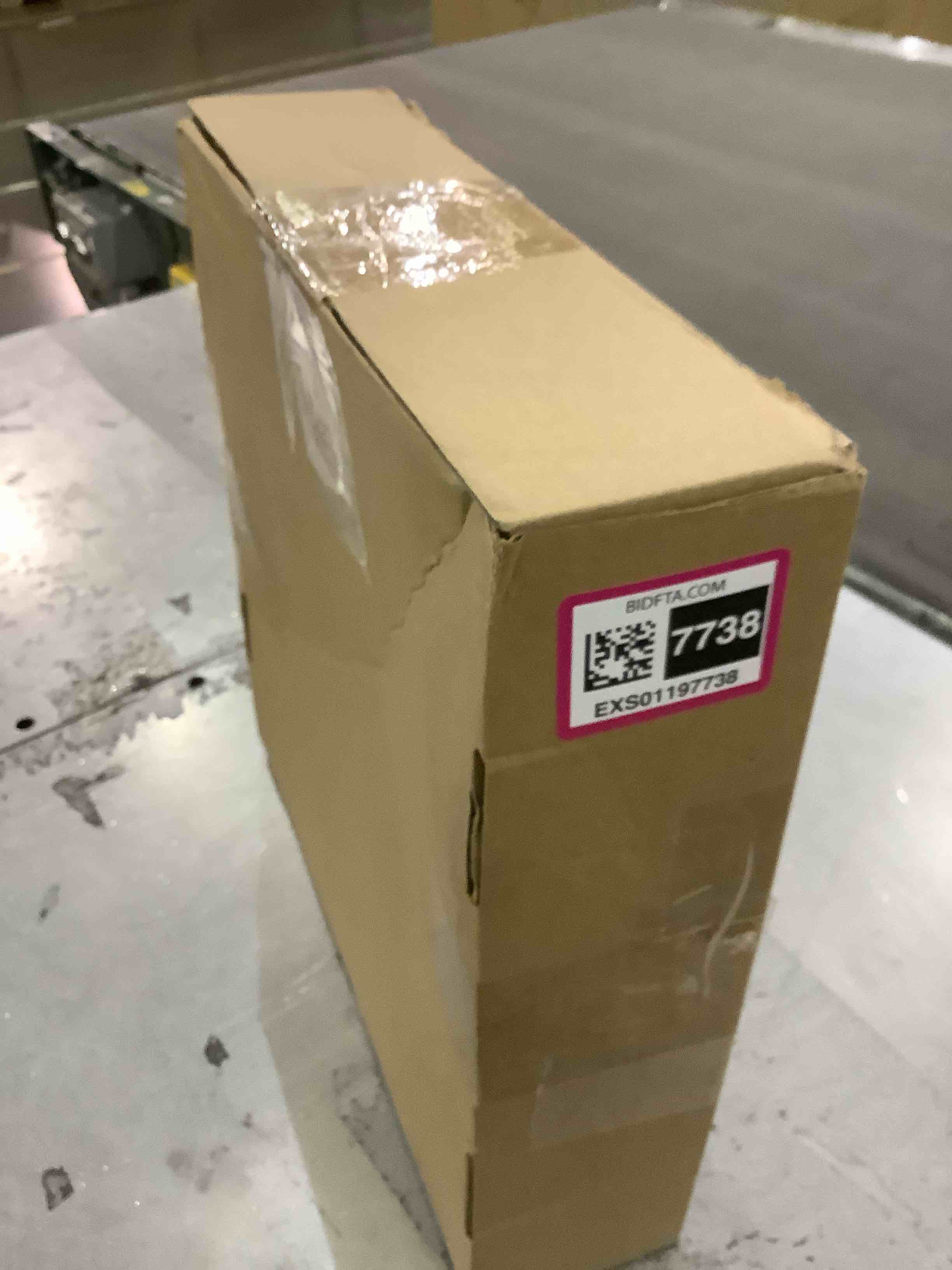 https://s3.amazonaws.com/lotting-images-prod/BargainHunt/EXS01197738_1709322002041.jpeg