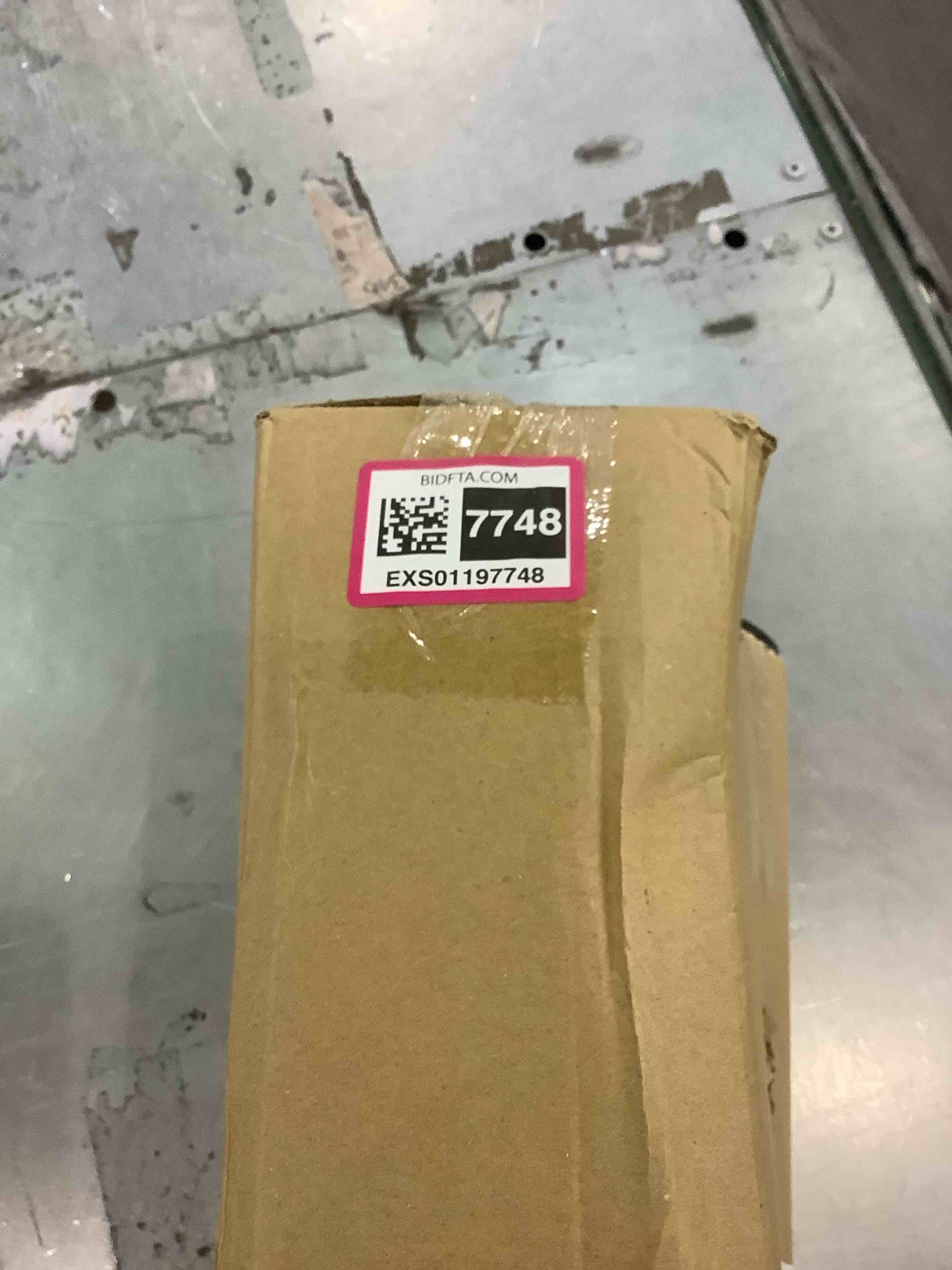 https://s3.amazonaws.com/lotting-images-prod/BargainHunt/EXS01197748_1709323069515.jpeg