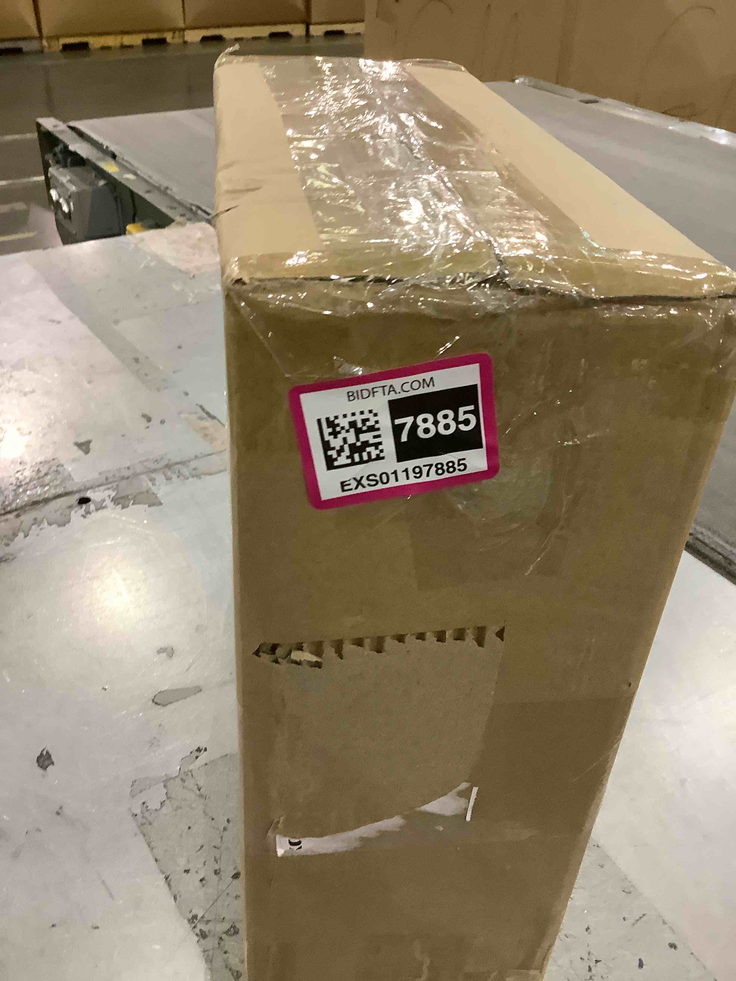 https://s3.amazonaws.com/lotting-images-prod/BargainHunt/EXS01197885_1709656227638.jpeg