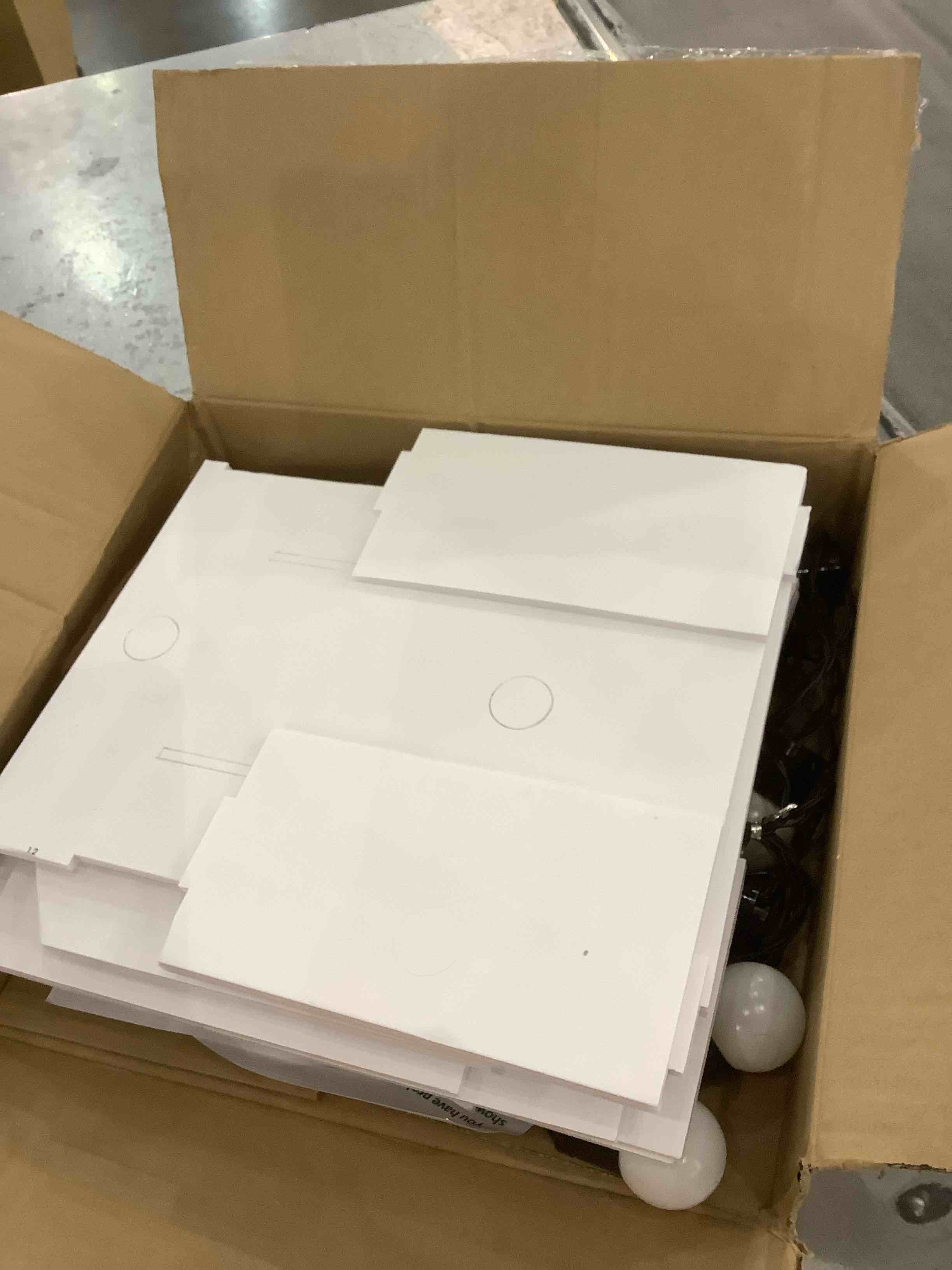 https://s3.amazonaws.com/lotting-images-prod/BargainHunt/EXS01197907_1709660407011.jpeg
