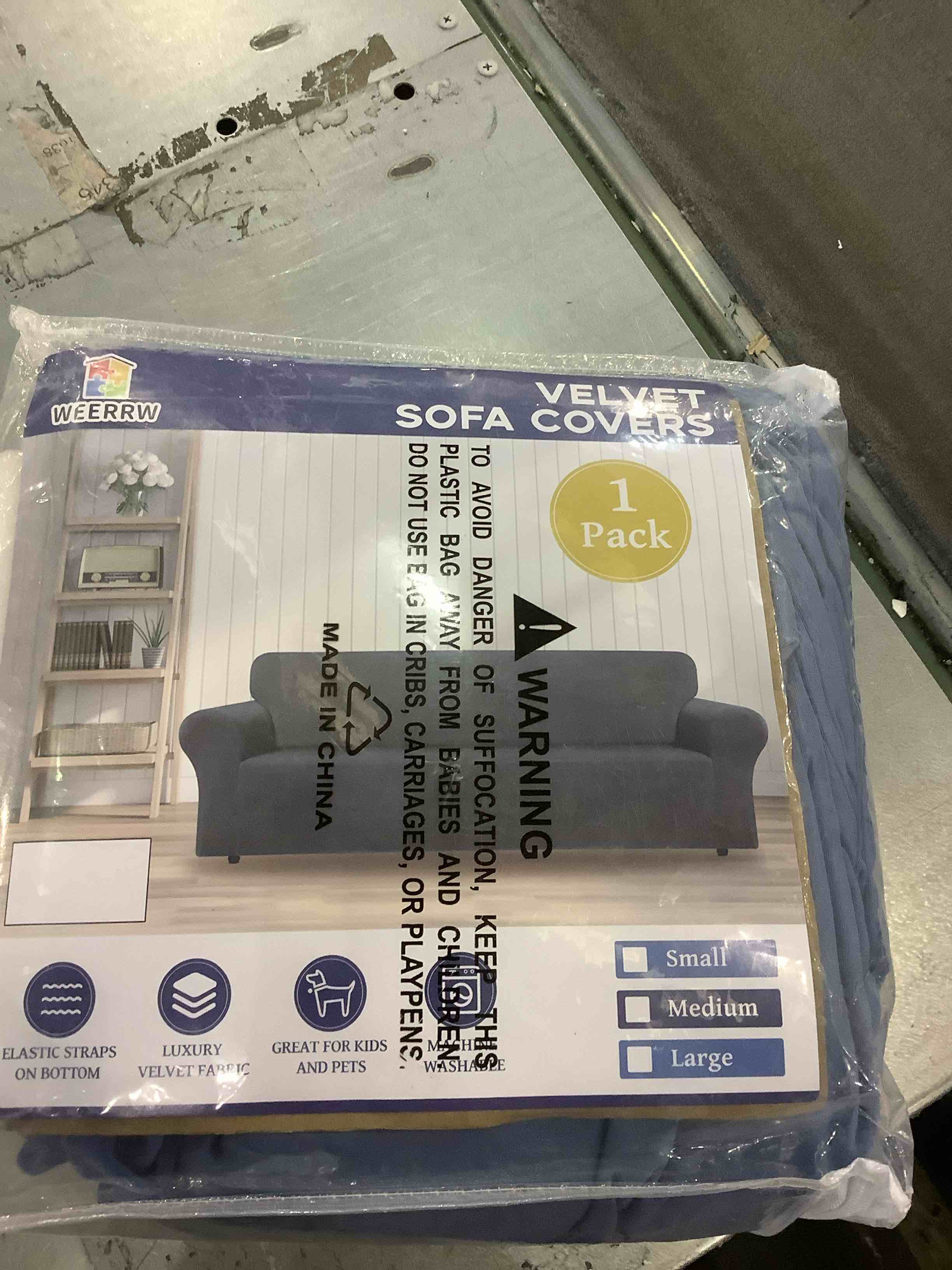 https://s3.amazonaws.com/lotting-images-prod/BargainHunt/EXS01197955_1709664234484.jpeg