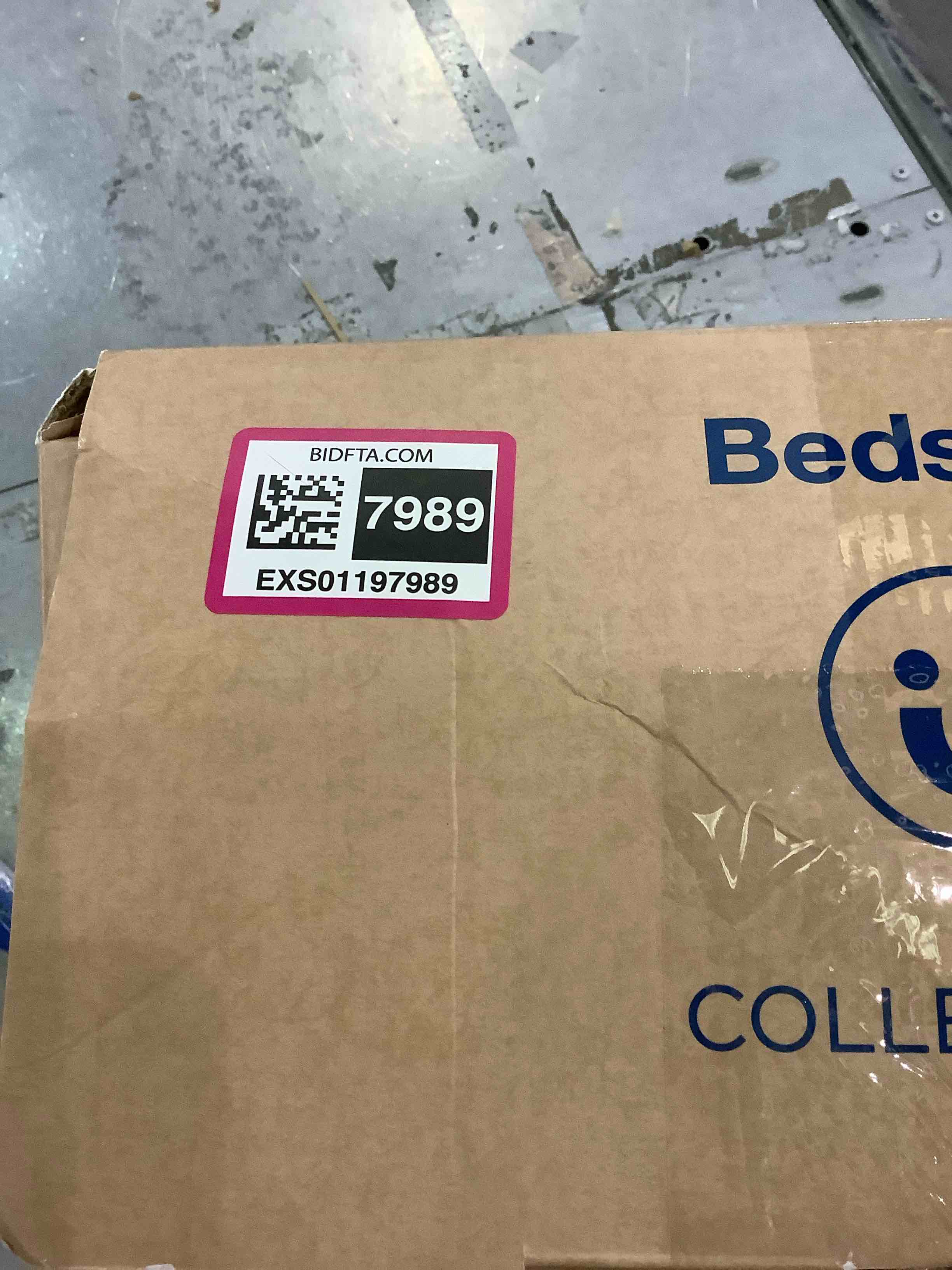 https://s3.amazonaws.com/lotting-images-prod/BargainHunt/EXS01197989_1709667979609.jpeg