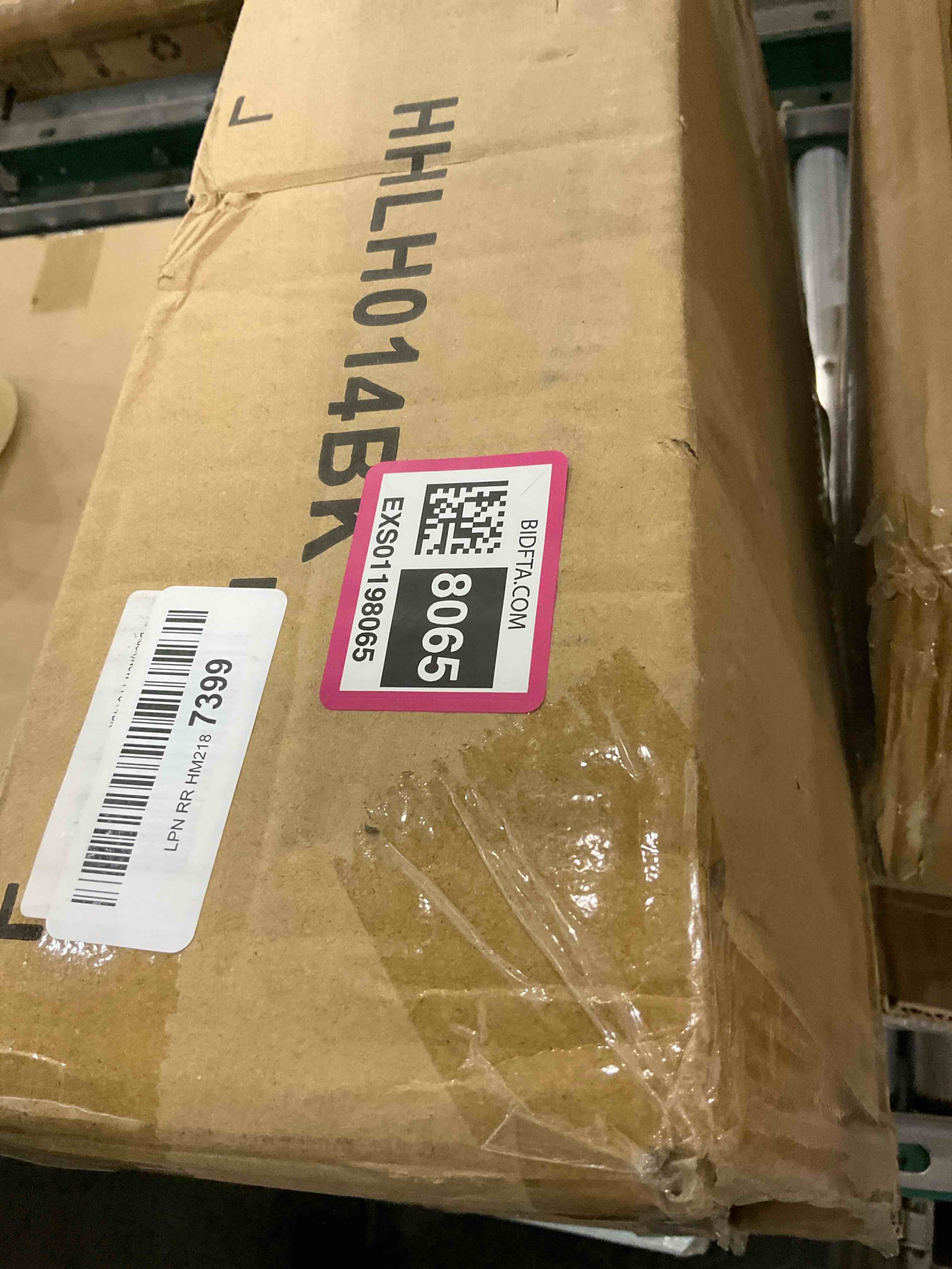 https://s3.amazonaws.com/lotting-images-prod/BargainHunt/EXS01198065_1709124906889.jpeg