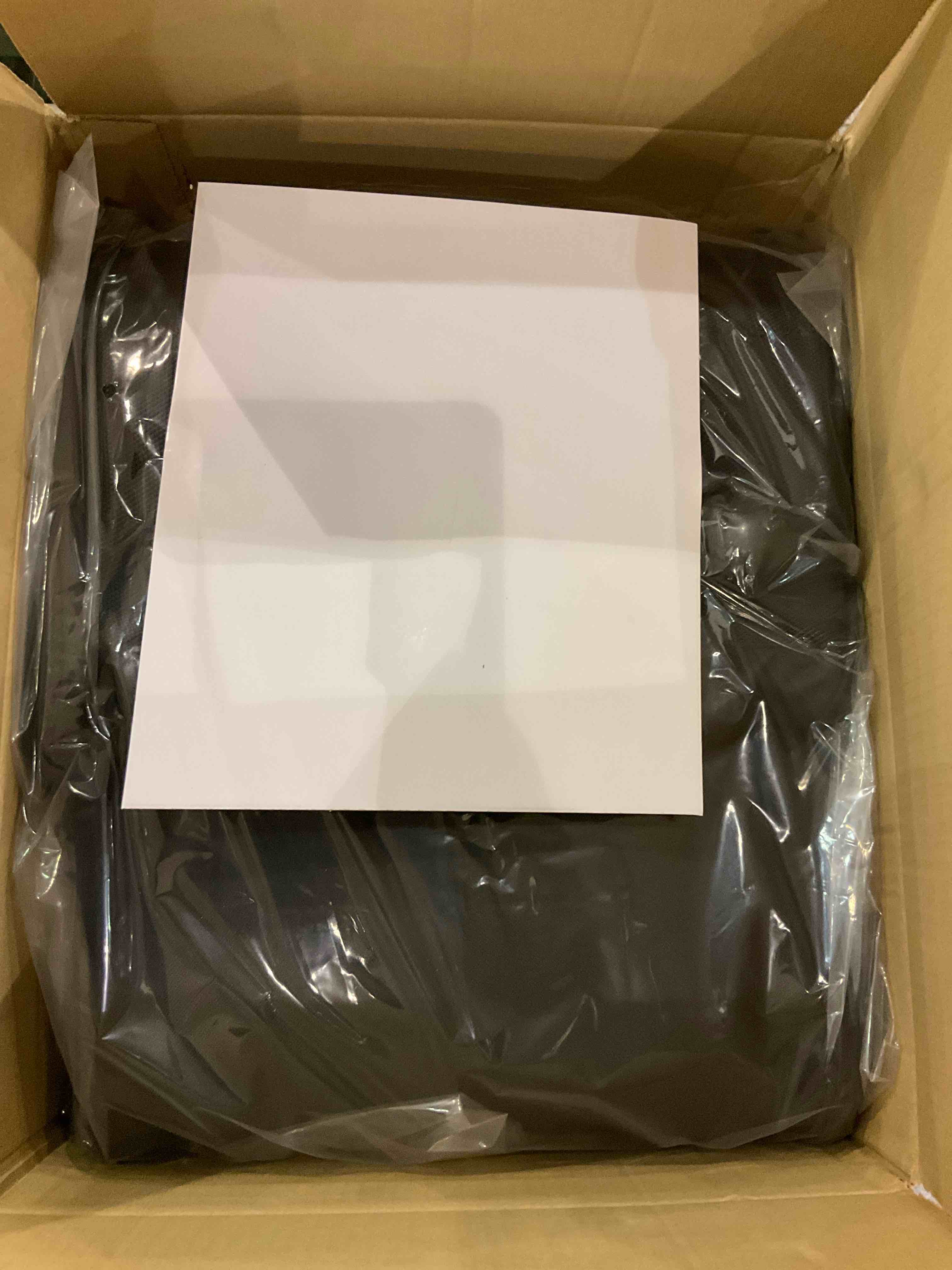 https://s3.amazonaws.com/lotting-images-prod/BargainHunt/EXS01198074_1709125797878.jpeg