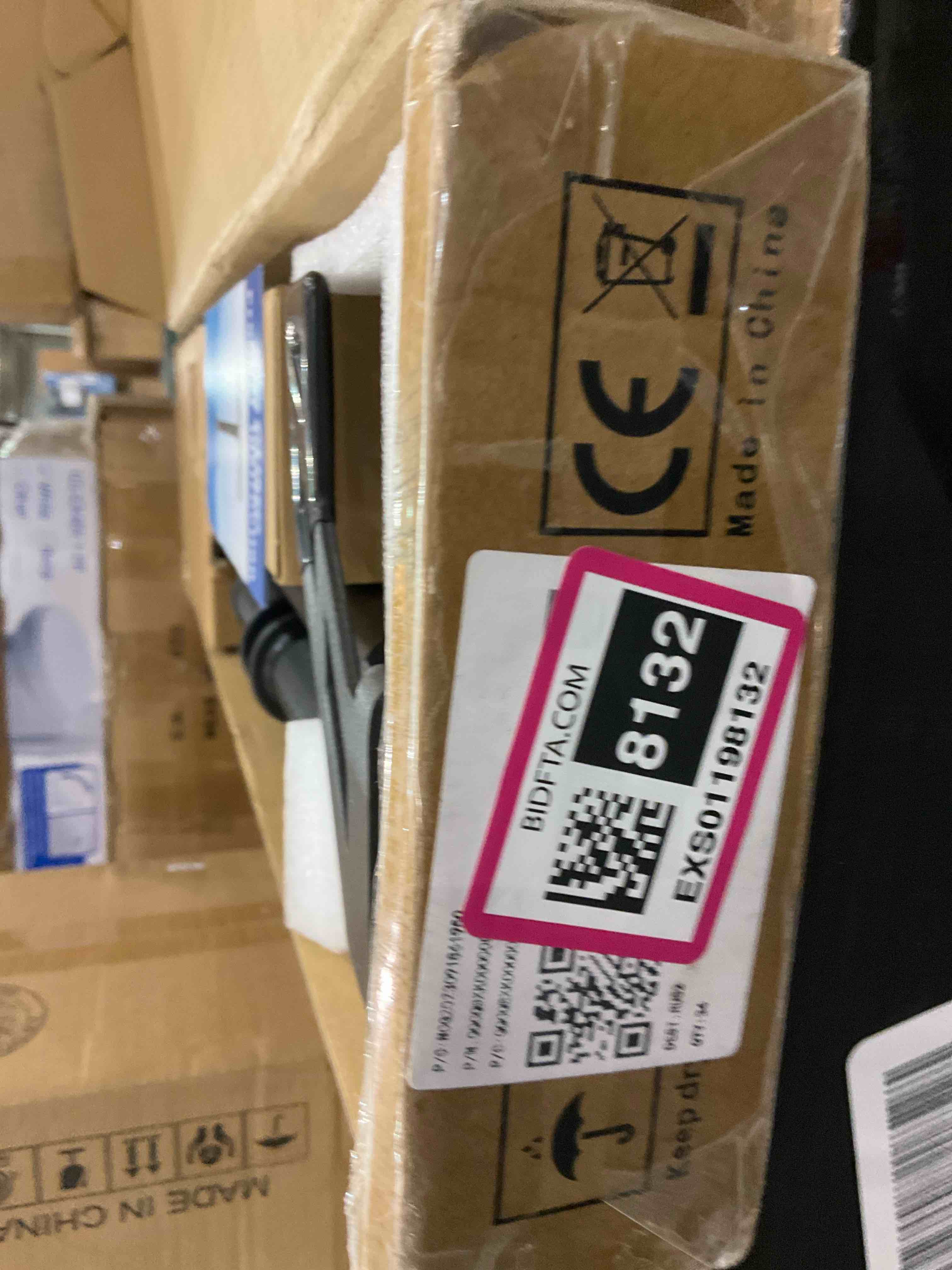 https://s3.amazonaws.com/lotting-images-prod/BargainHunt/EXS01198132_1709144714607.jpeg