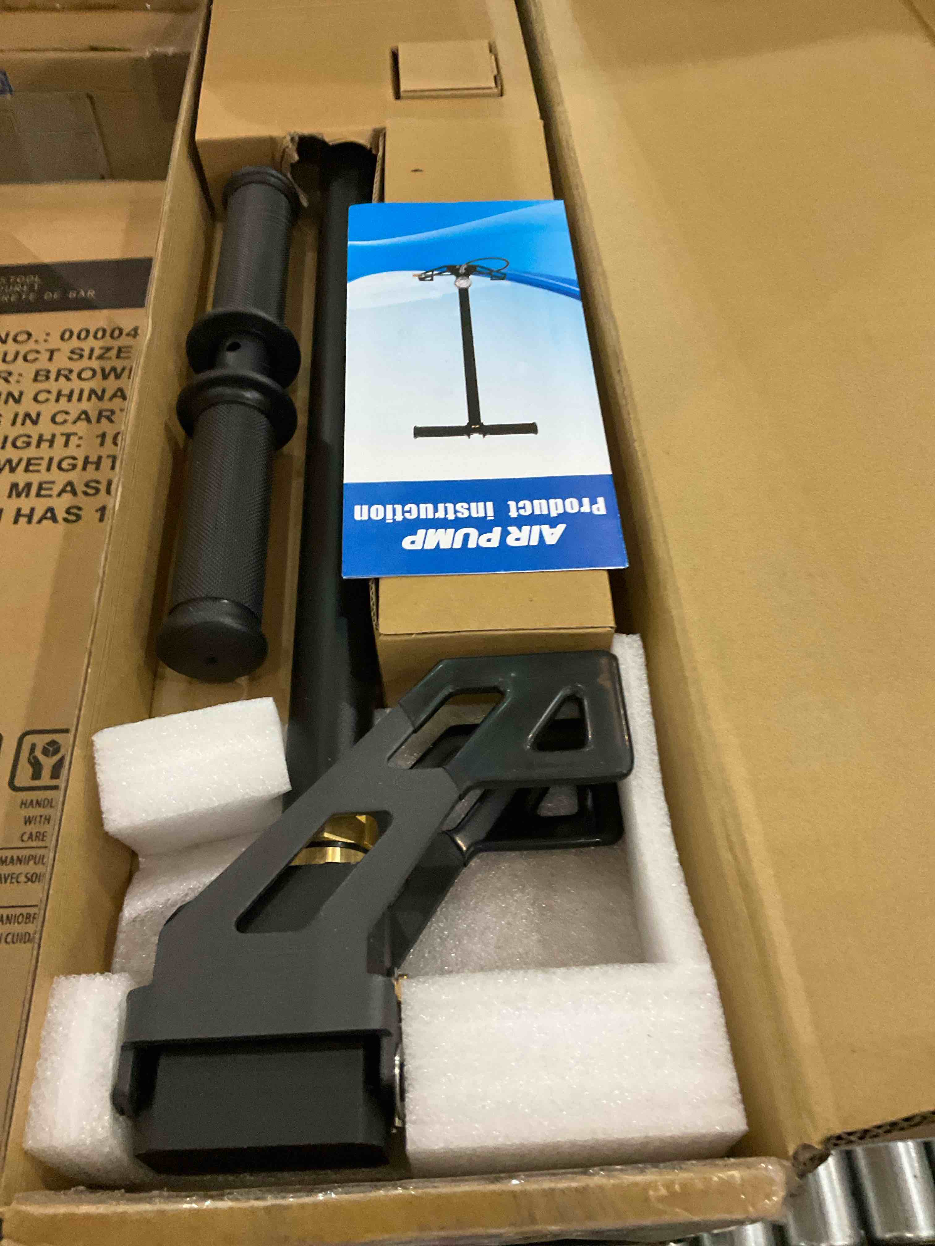 https://s3.amazonaws.com/lotting-images-prod/BargainHunt/EXS01198132_1709144716203.jpeg