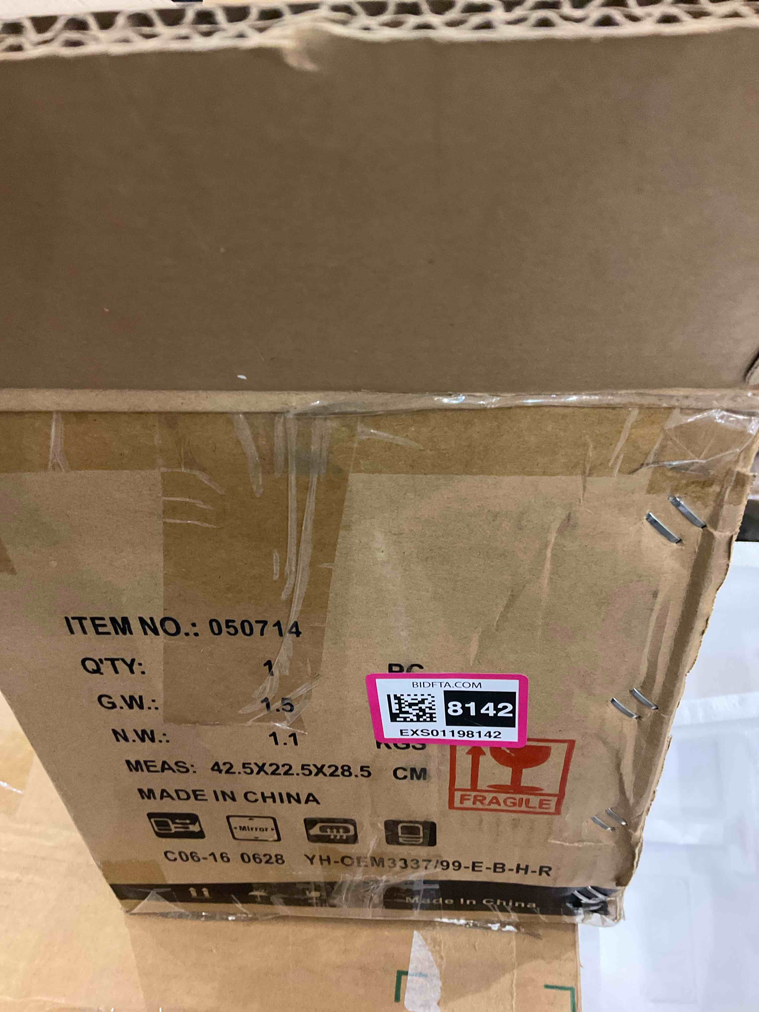 https://s3.amazonaws.com/lotting-images-prod/BargainHunt/EXS01198142_1709148508597.jpeg