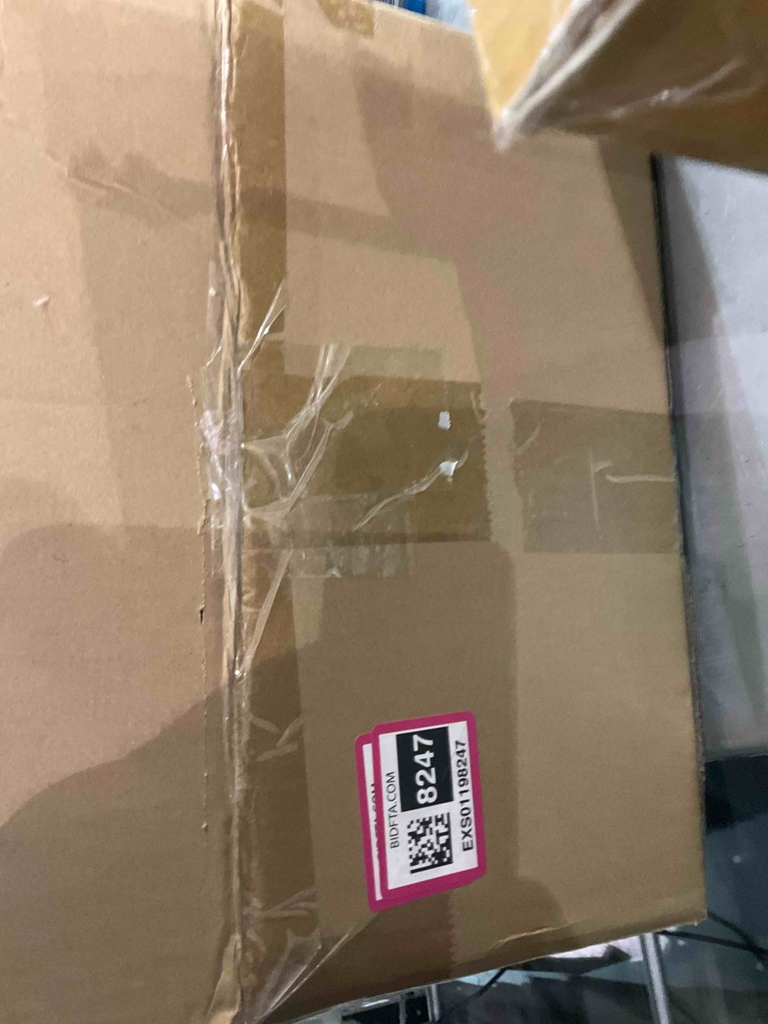 https://s3.amazonaws.com/lotting-images-prod/BargainHunt/EXS01198247_1709304682464.jpeg