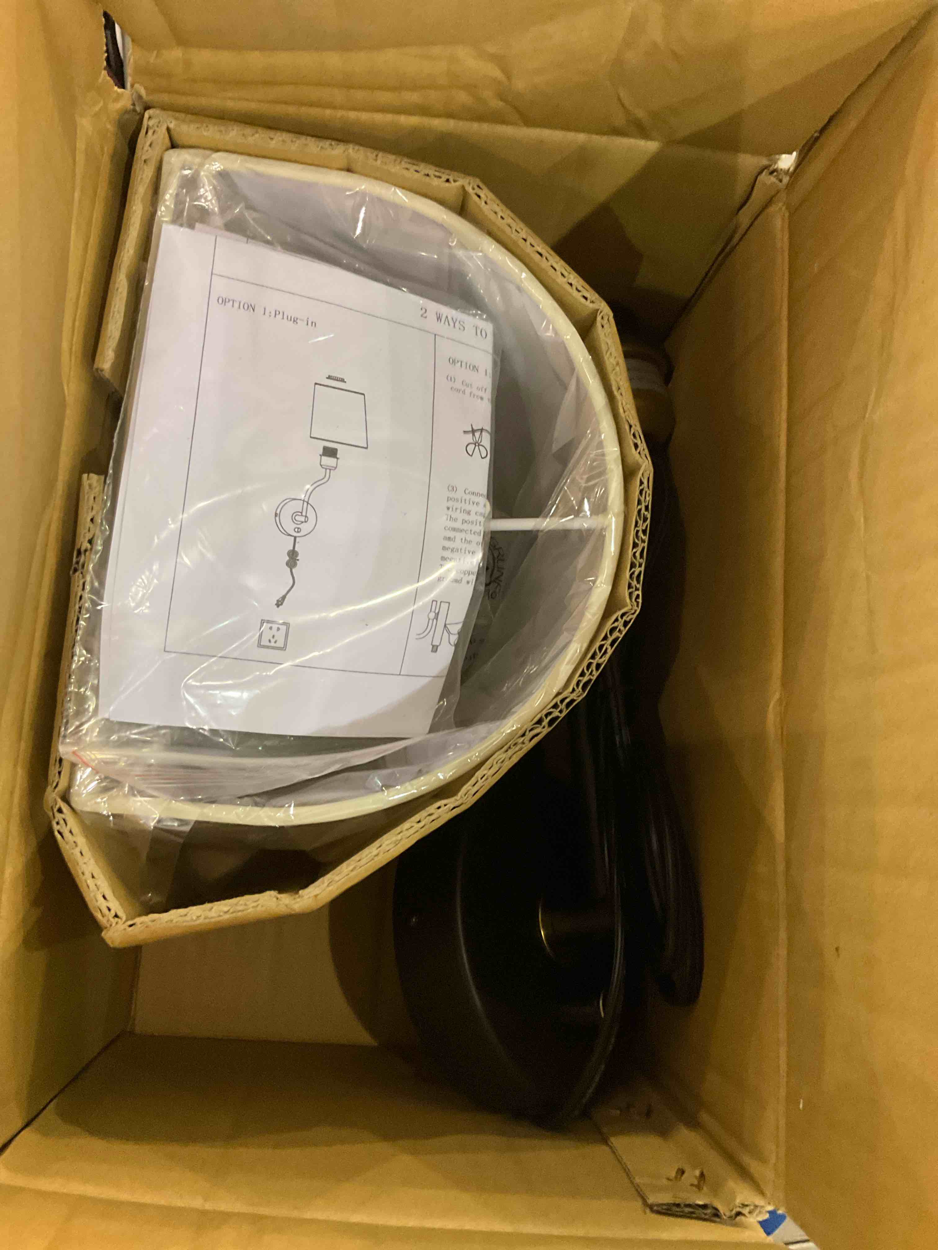 https://s3.amazonaws.com/lotting-images-prod/BargainHunt/EXS01198360_1709556077972.jpeg