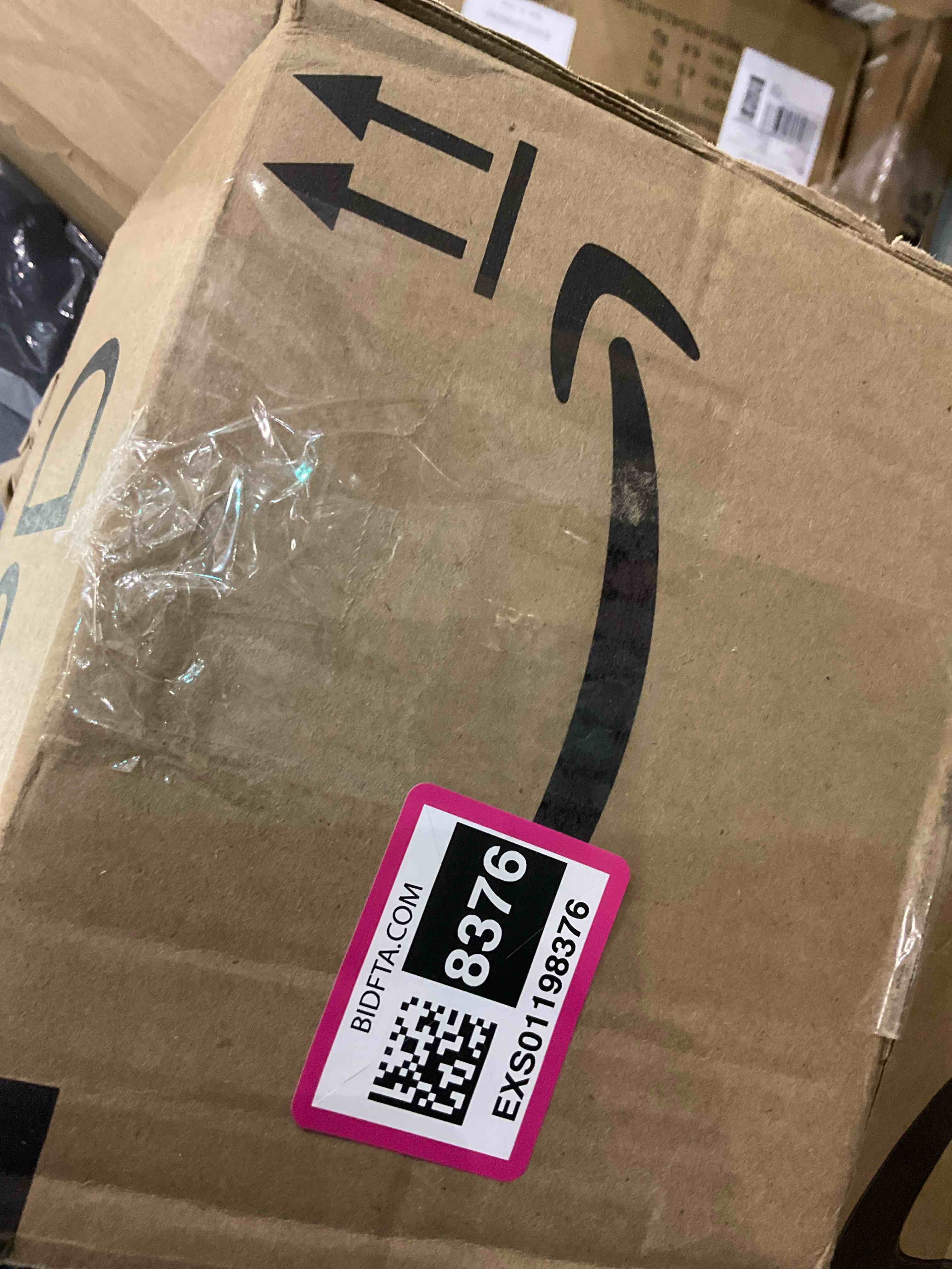 https://s3.amazonaws.com/lotting-images-prod/BargainHunt/EXS01198376_1709558484135.jpeg