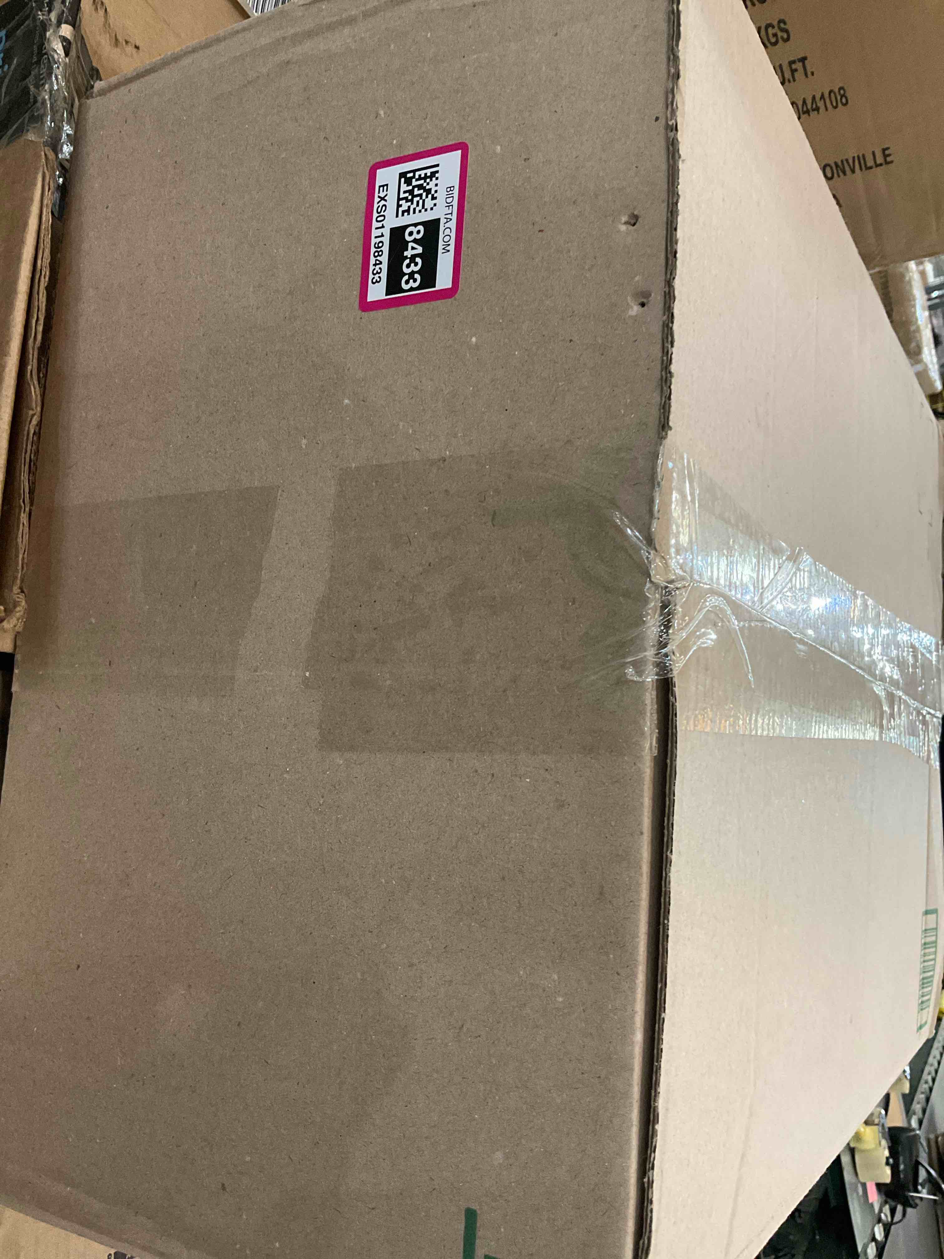 https://s3.amazonaws.com/lotting-images-prod/BargainHunt/EXS01198433_1709575890169.jpeg